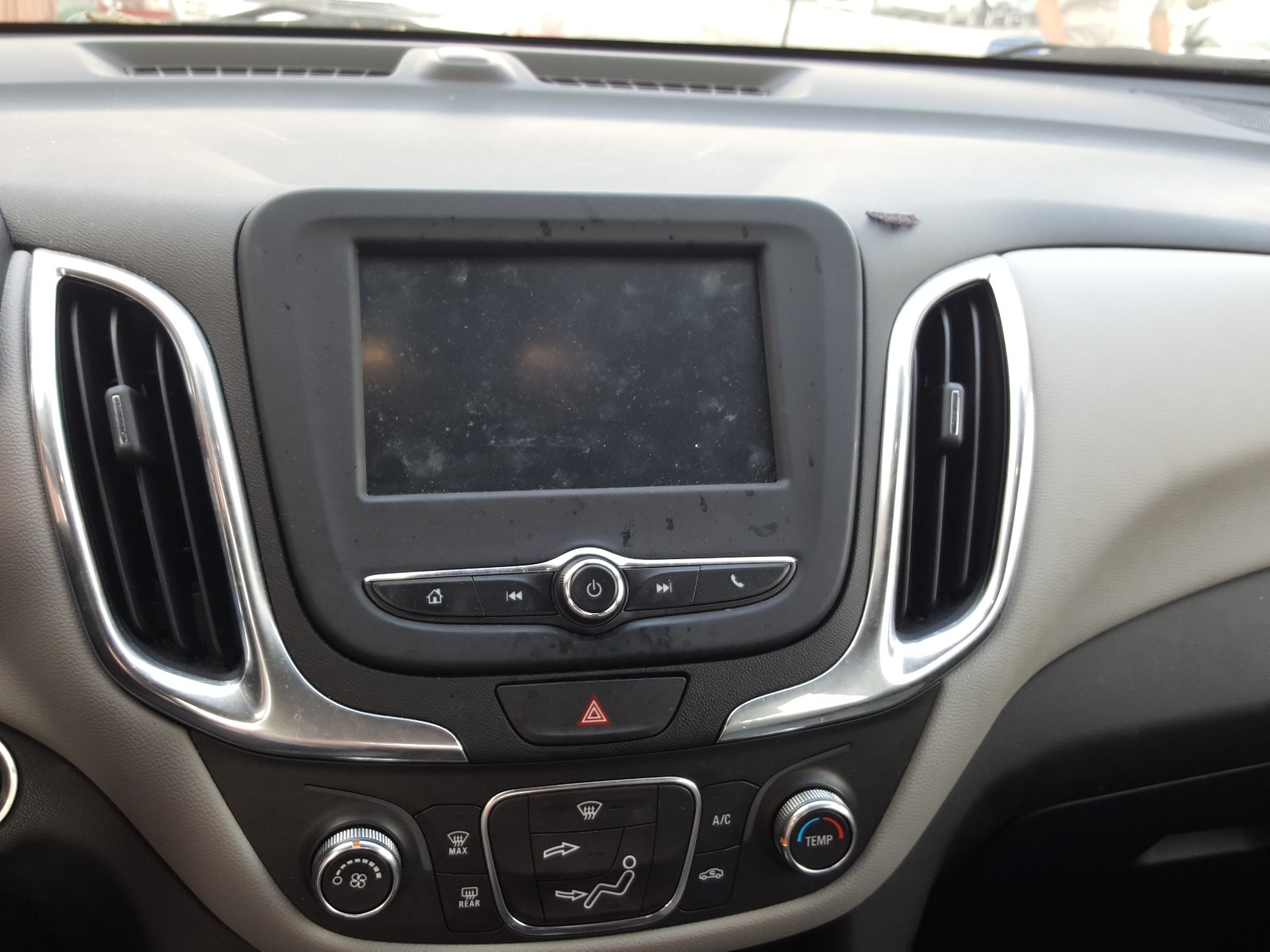 Photo 9 from auction – 2018 CHEVROLET EQUINOX LS with VIN 2GNAXHEV4J6212516