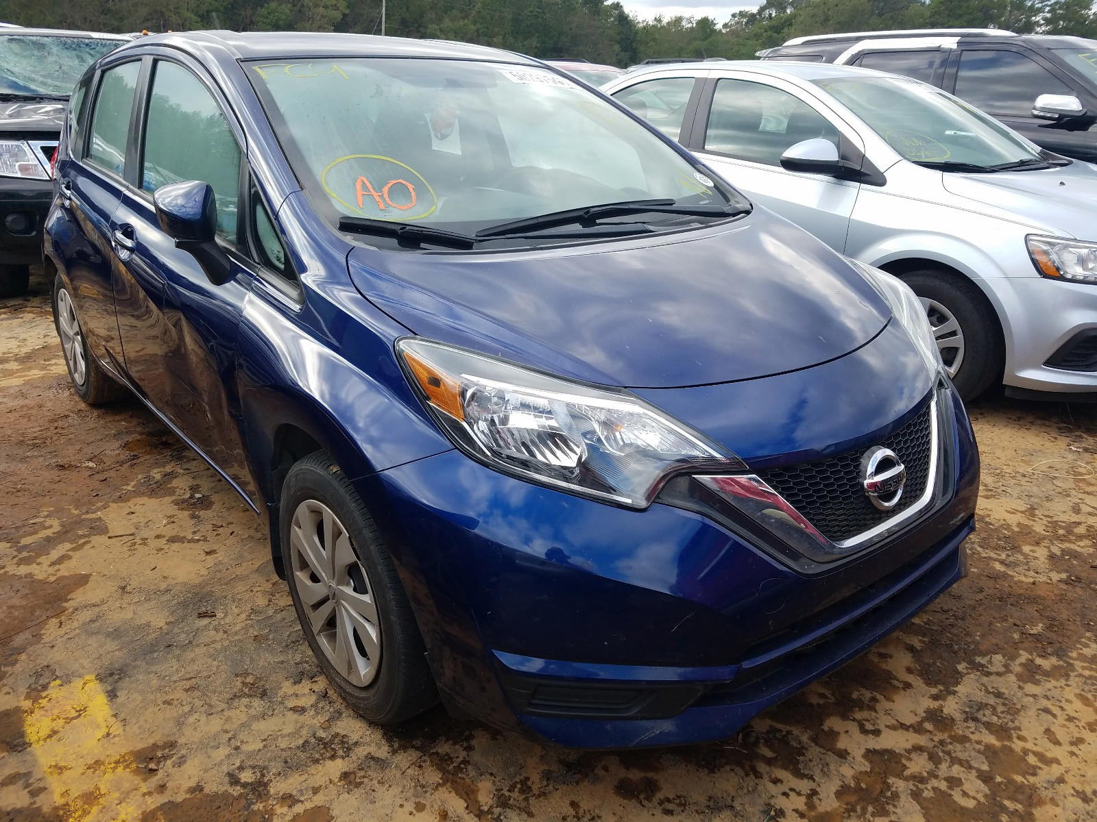 NISSAN VERSA NOTE 2018 with VIN 3N1CE2CPXJL361407 - Photo from auction