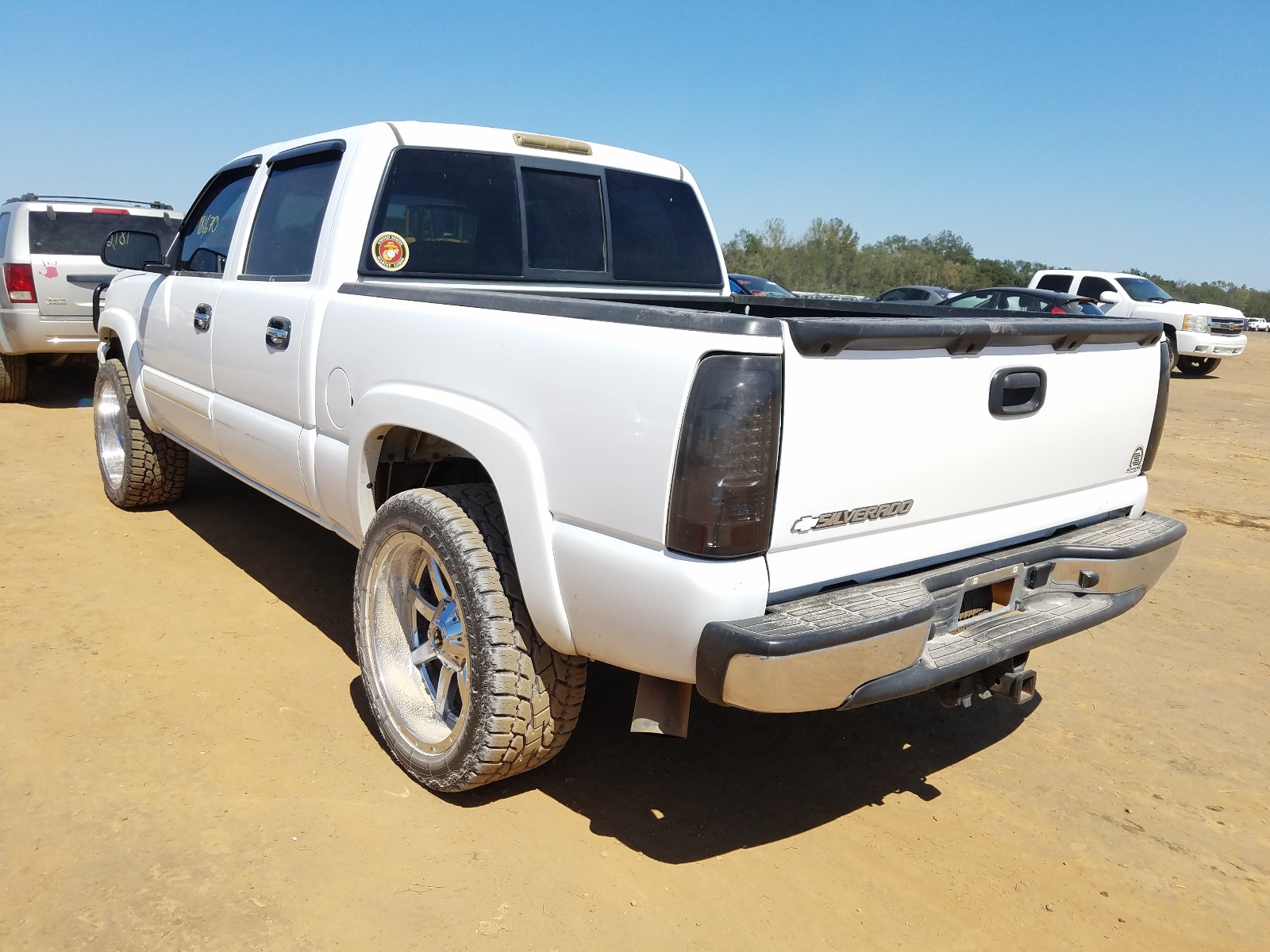 Photo 3 from auction – 2006 CHEVROLET SILVERADO with VIN 2GCEK13TX61169130