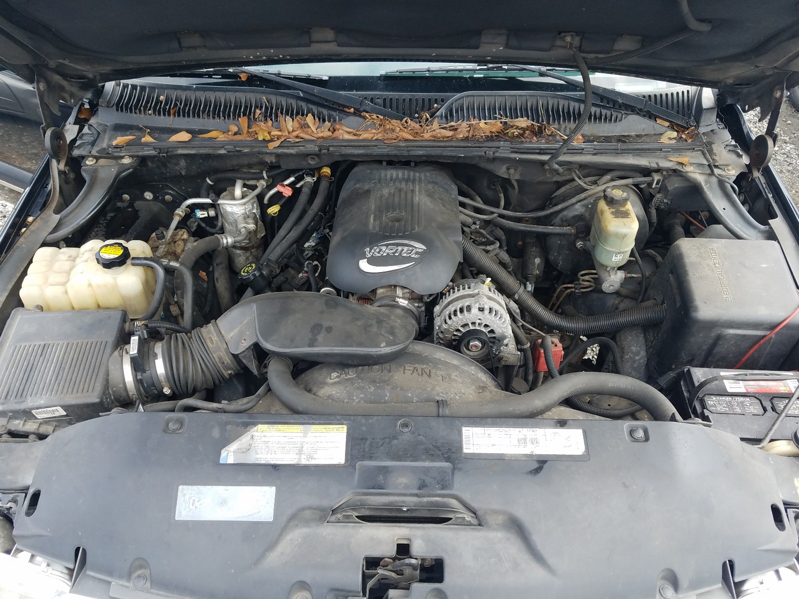 Photo 7 from auction – 2001 CHEVROLET SUBURBAN K with VIN 3GNFK16T61G170833