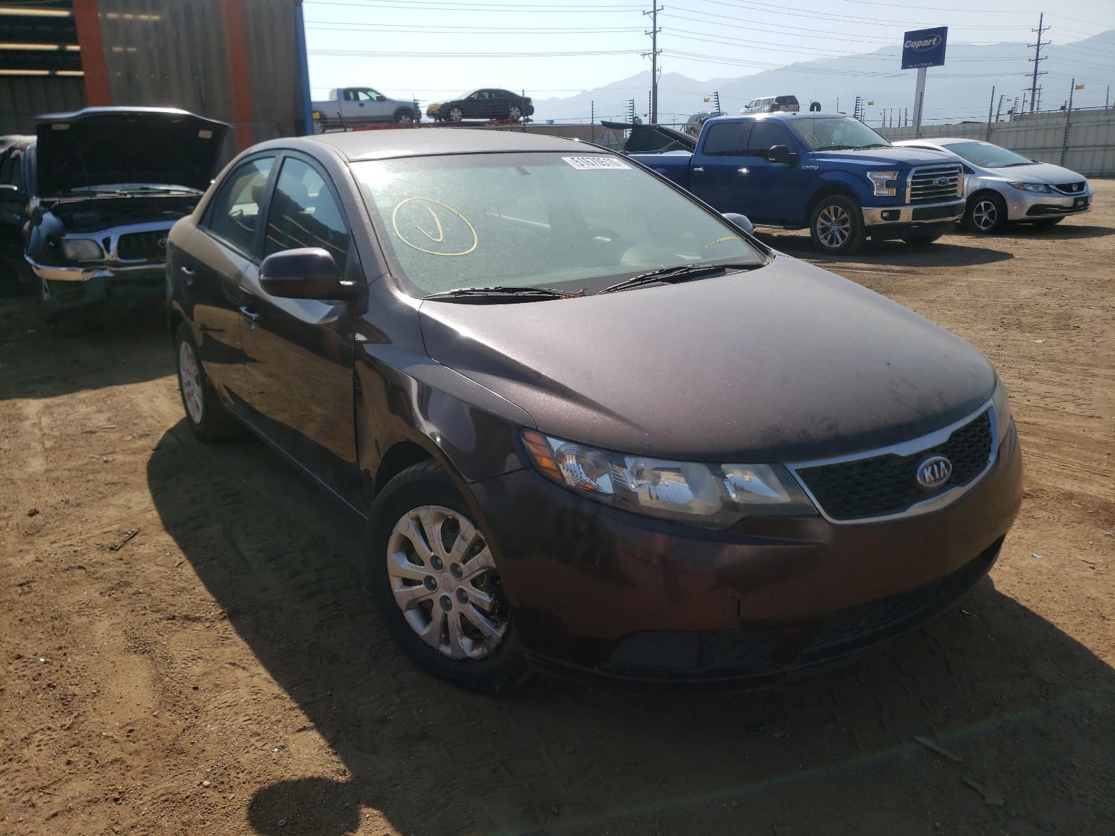 KIA FORTE EX 2011 with VIN KNAFU4A22B5372996 - Photo from auction