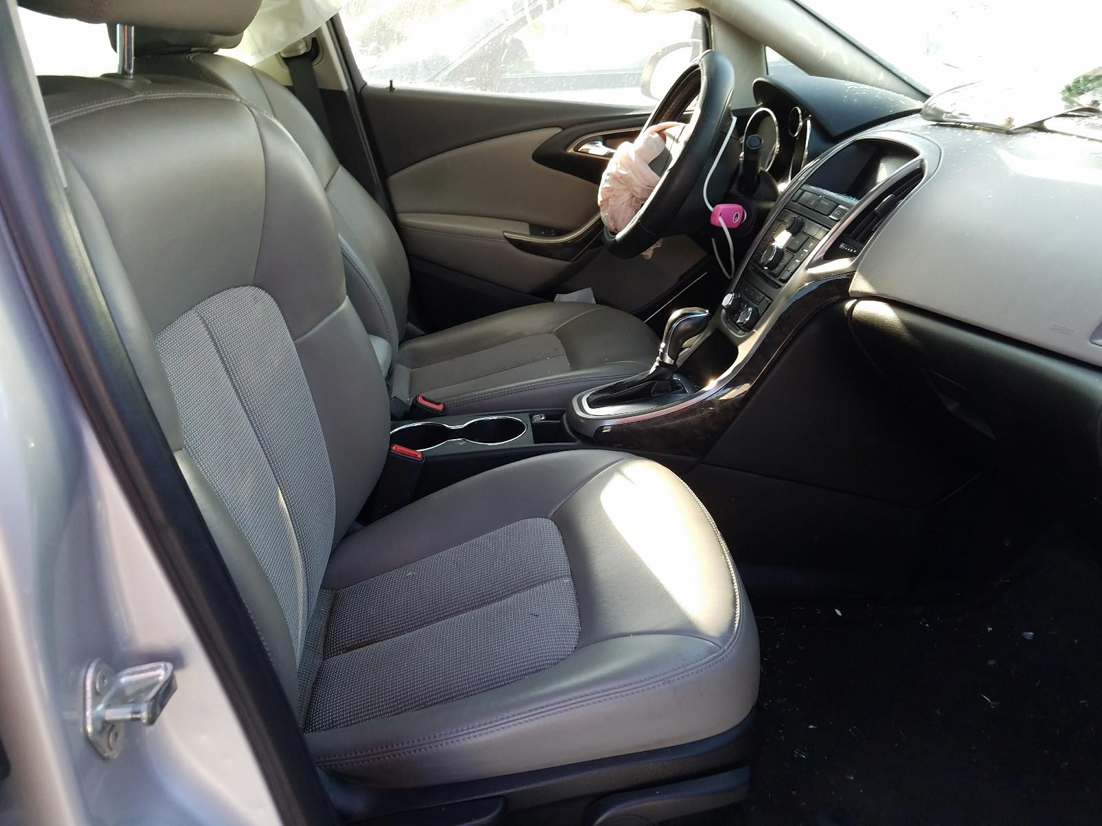 Photo 5 from auction – 2014 BUICK VERANO with VIN 1G4PP5SK5E4213088