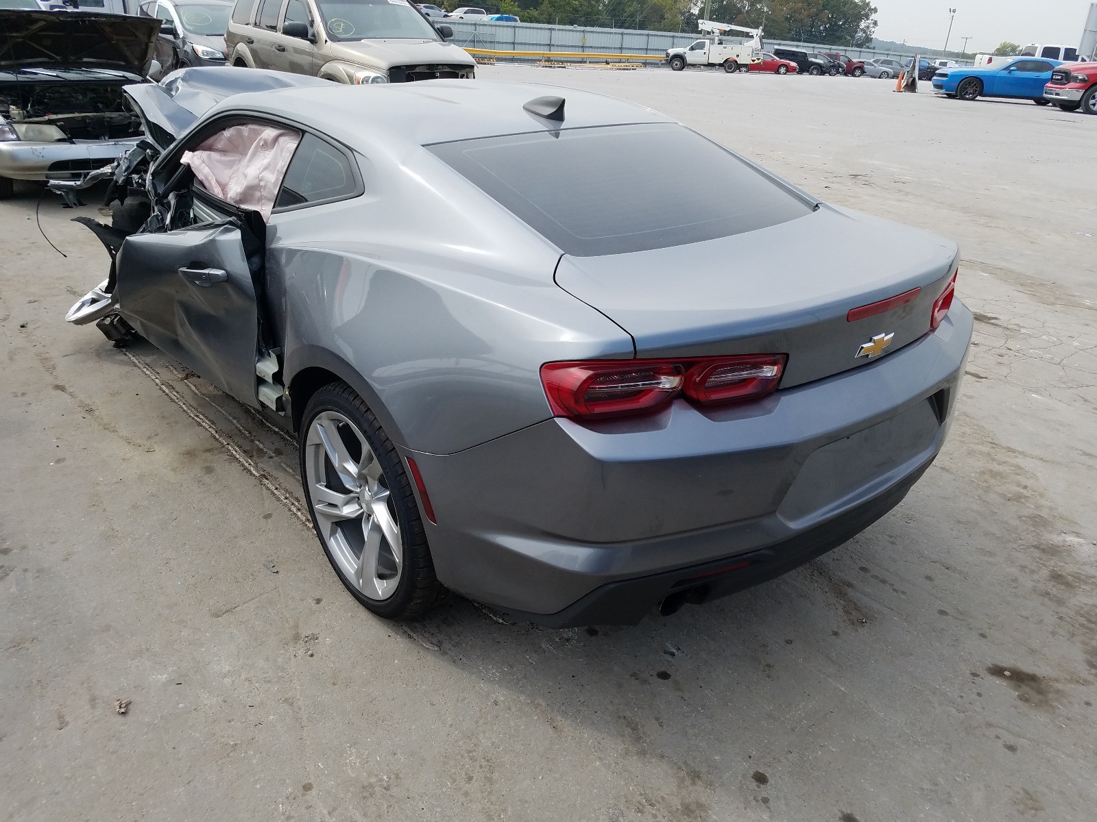 Photo 3 from auction – 2019 CHEVROLET CAMARO LS with VIN 1G1FB1RX6K0123226