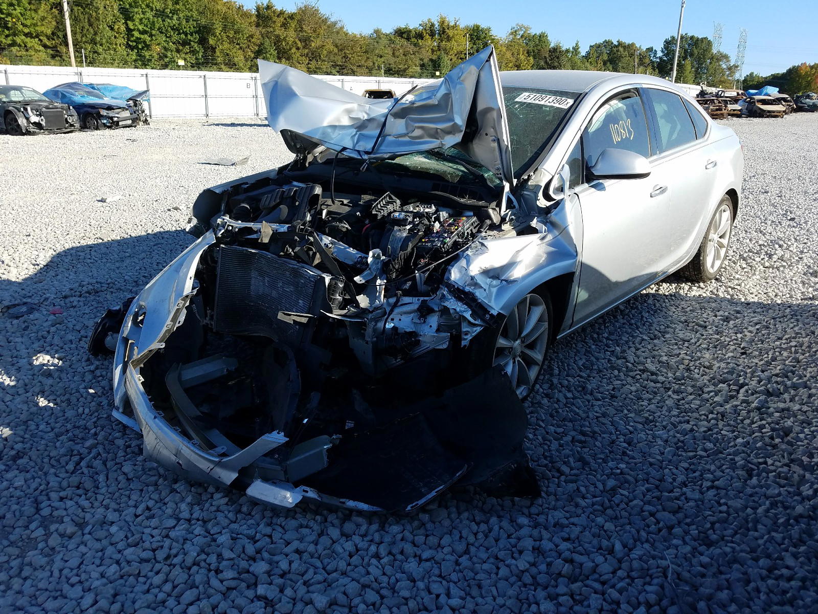 Photo 2 from auction – 2014 BUICK VERANO with VIN 1G4PP5SK5E4213088