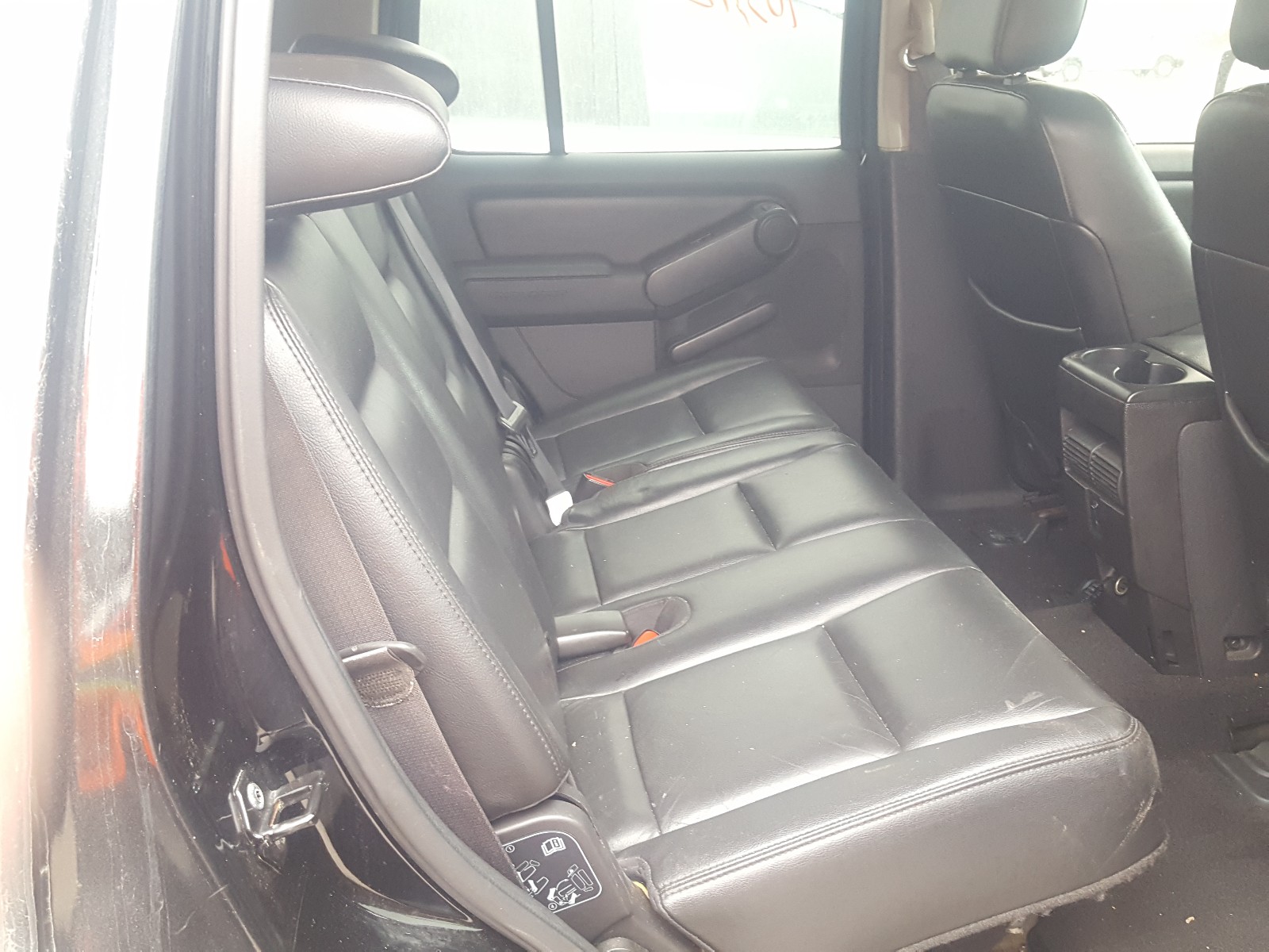 Photo 6 from auction – 2008 FORD EXPLORER L with VIN 1FMEU658X8UB24272