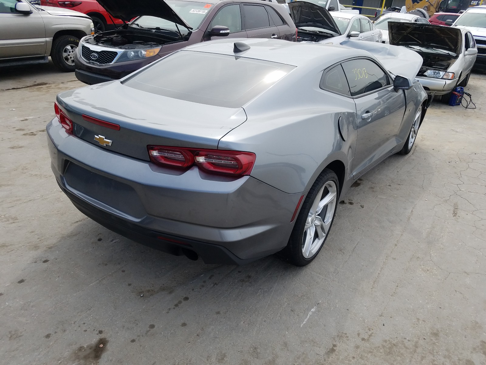 Photo 4 from auction – 2019 CHEVROLET CAMARO LS with VIN 1G1FB1RX6K0123226