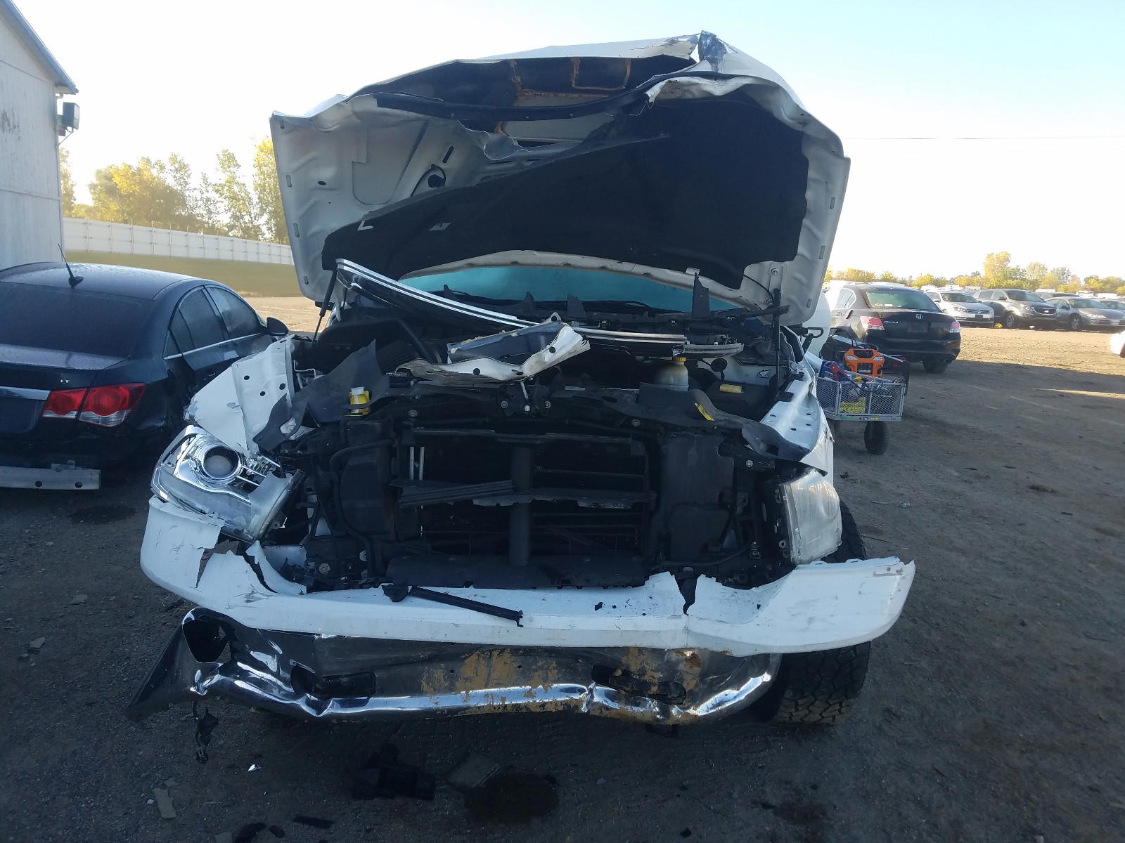 Photo 9 from auction – 2014 RAM 1500 LARAM with VIN 1C6RR7VT0ES121378