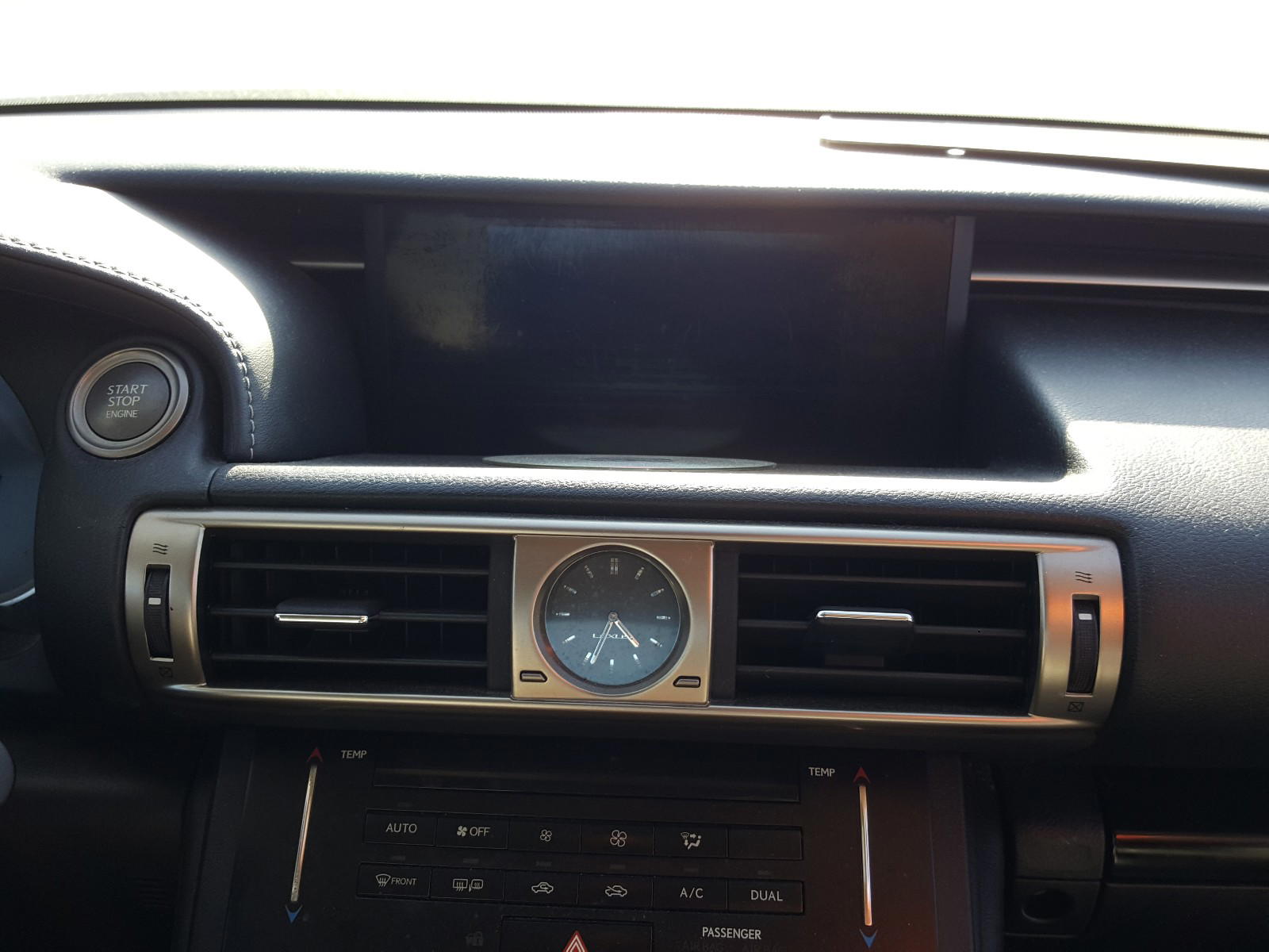 Photo 9 from auction – 2014 LEXUS IS 250 with VIN JTHBF1D26E5022909