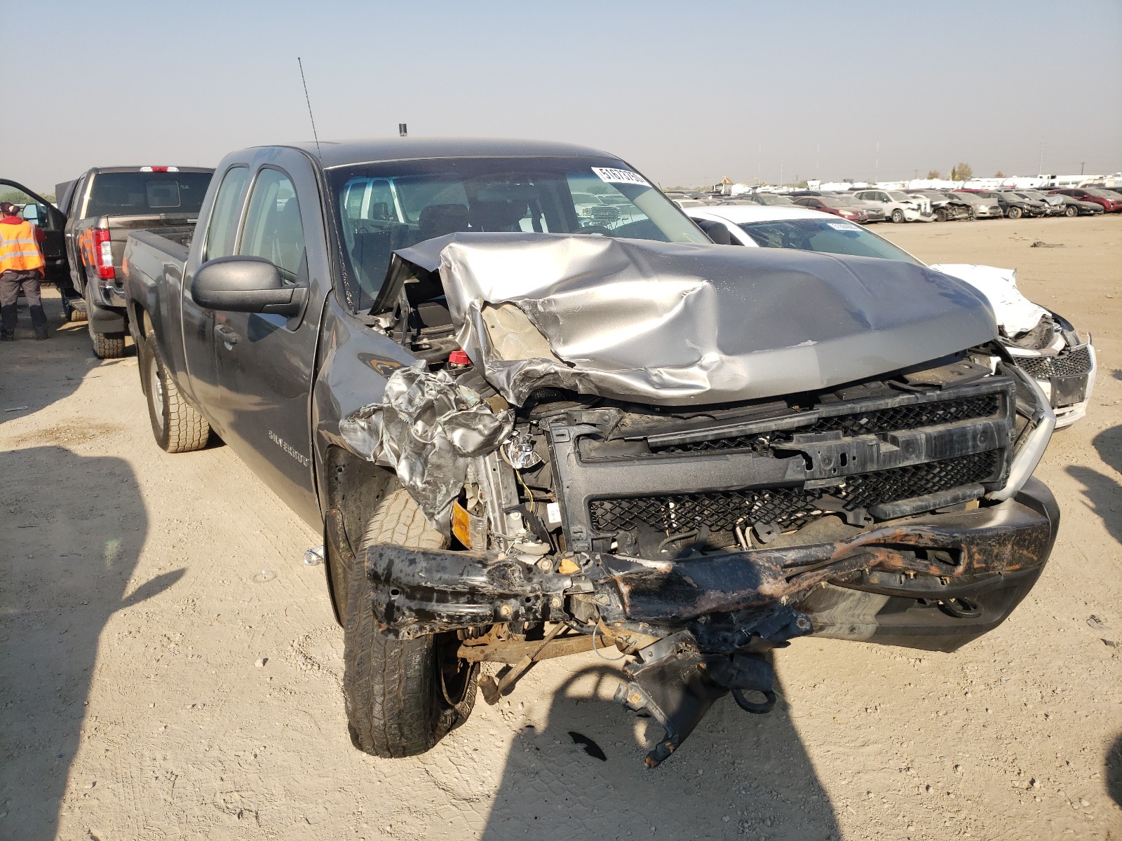 CHEVROLET SILVERADO 2013 with VIN 1GCRKPE72DZ344303 - Photo from auction