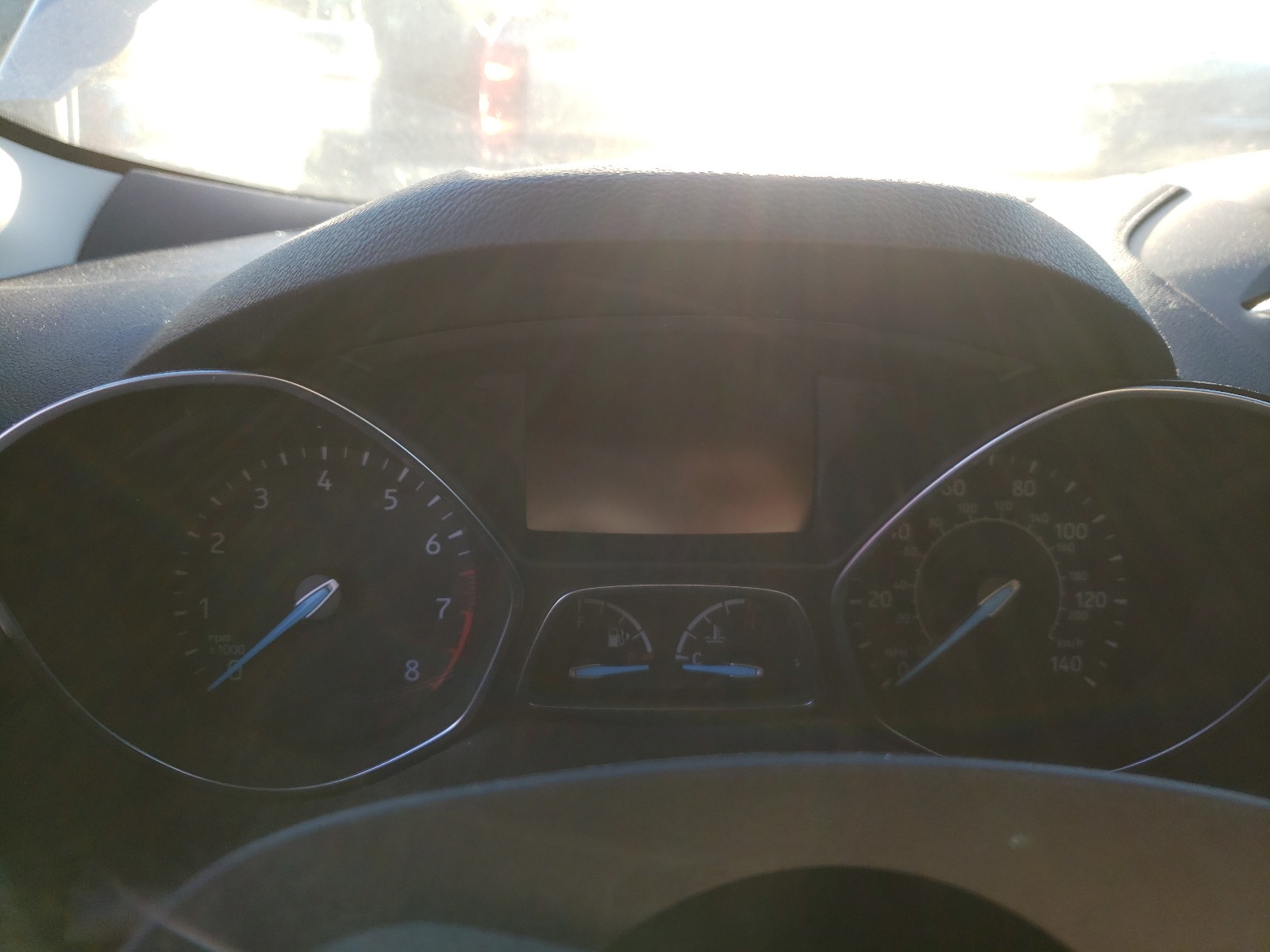 Photo 8 from auction – 2017 FORD ESCAPE SE with VIN 1FMCU0GD3HUA40650