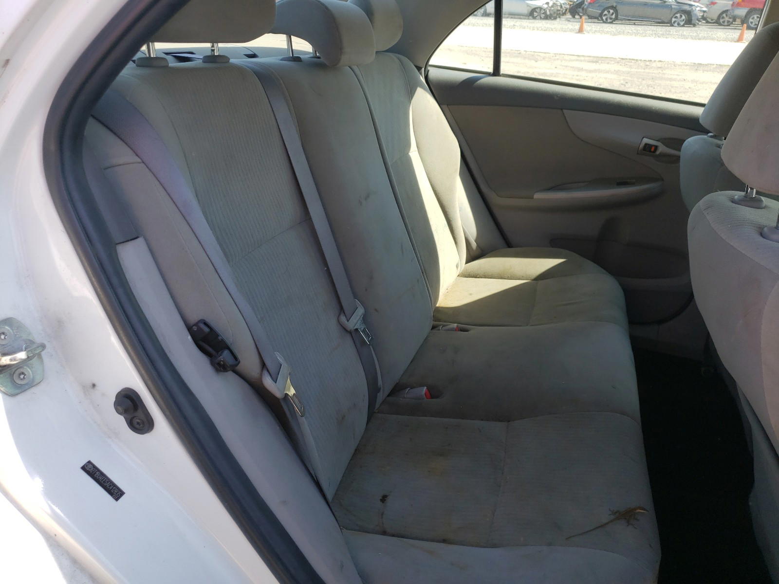Photo 6 from auction – 2010 TOYOTA COROLLA BA with VIN 2T1BU4EE5AC412835