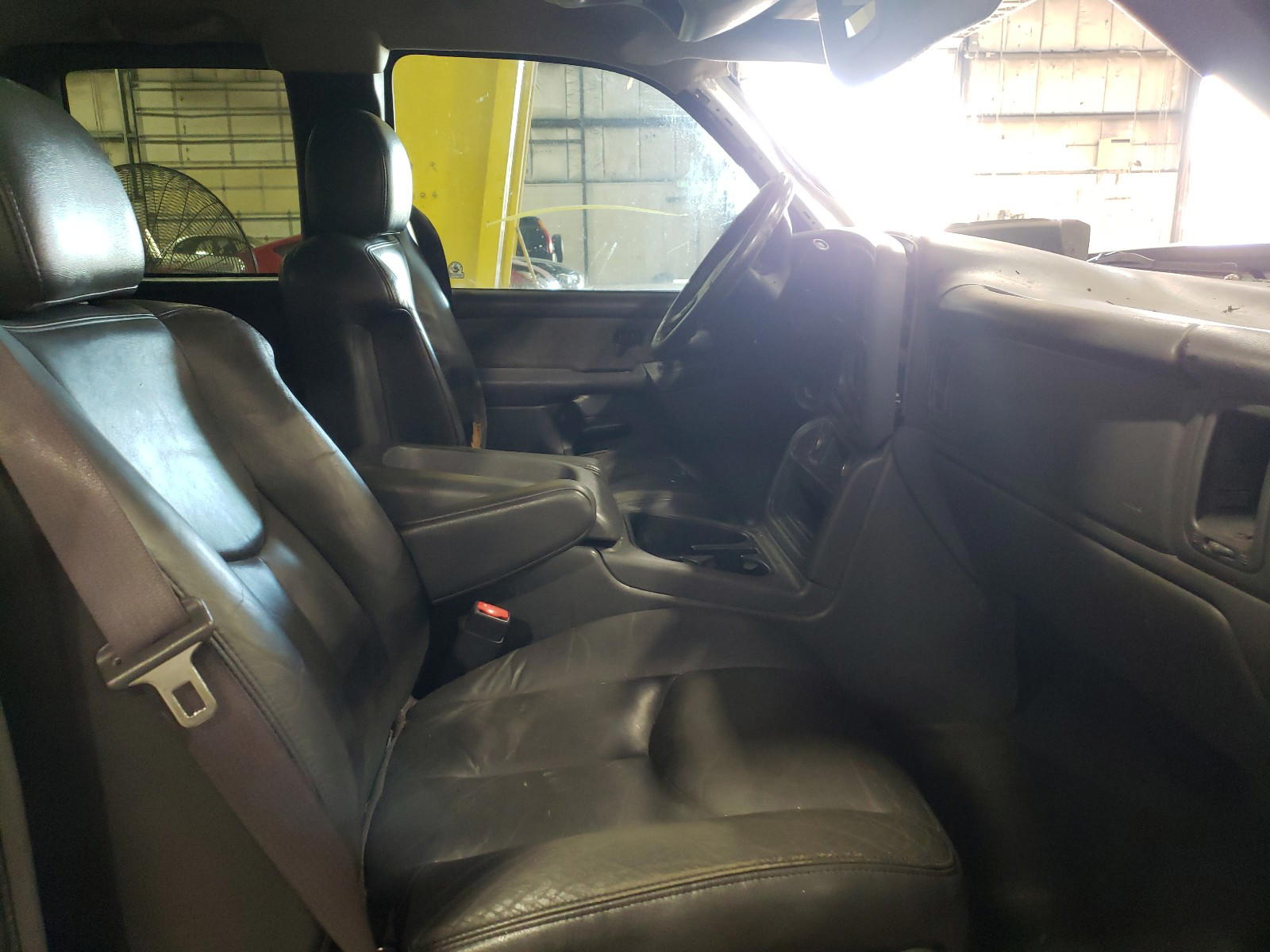 Photo 5 from auction – 2003 GMC NEW SIERRA with VIN 2GTEK19T931304519