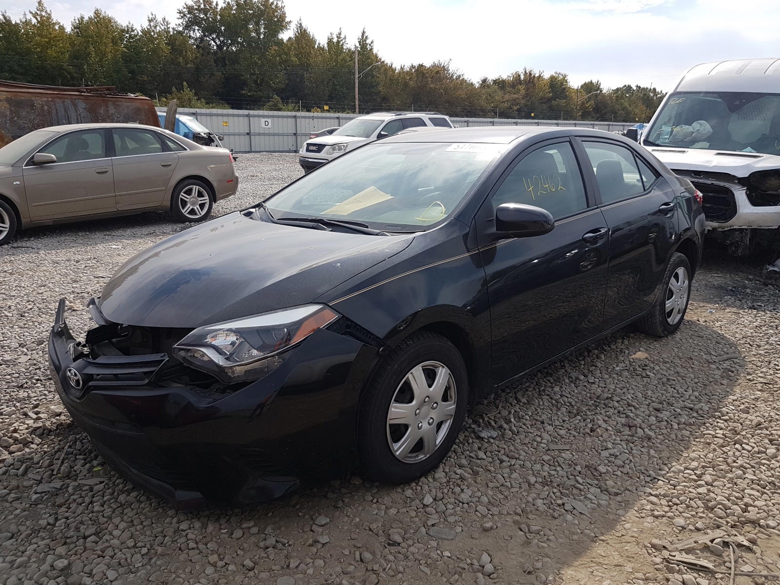 Photo 2 from auction – 2015 TOYOTA COROLLA L with VIN 5YFBURHE2FP216951