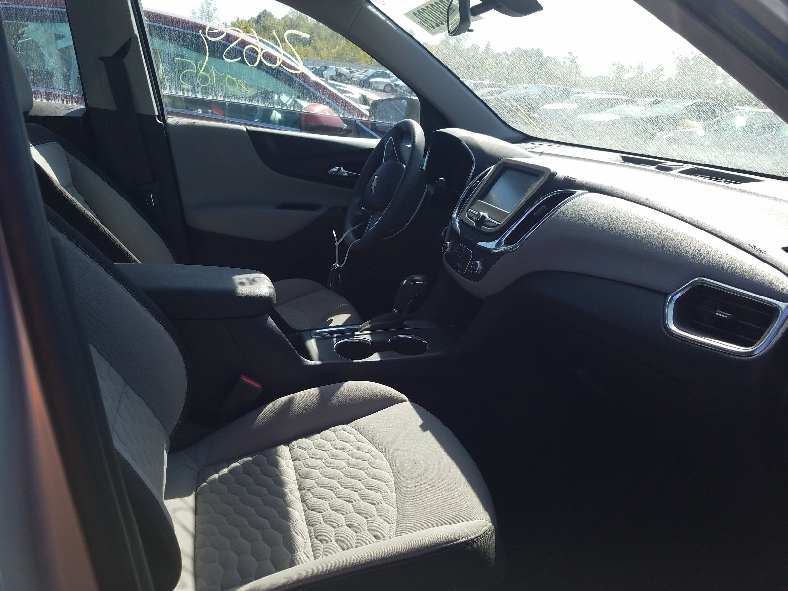 Photo 5 from auction – 2018 CHEVROLET EQUINOX LS with VIN 2GNAXHEV4J6212516