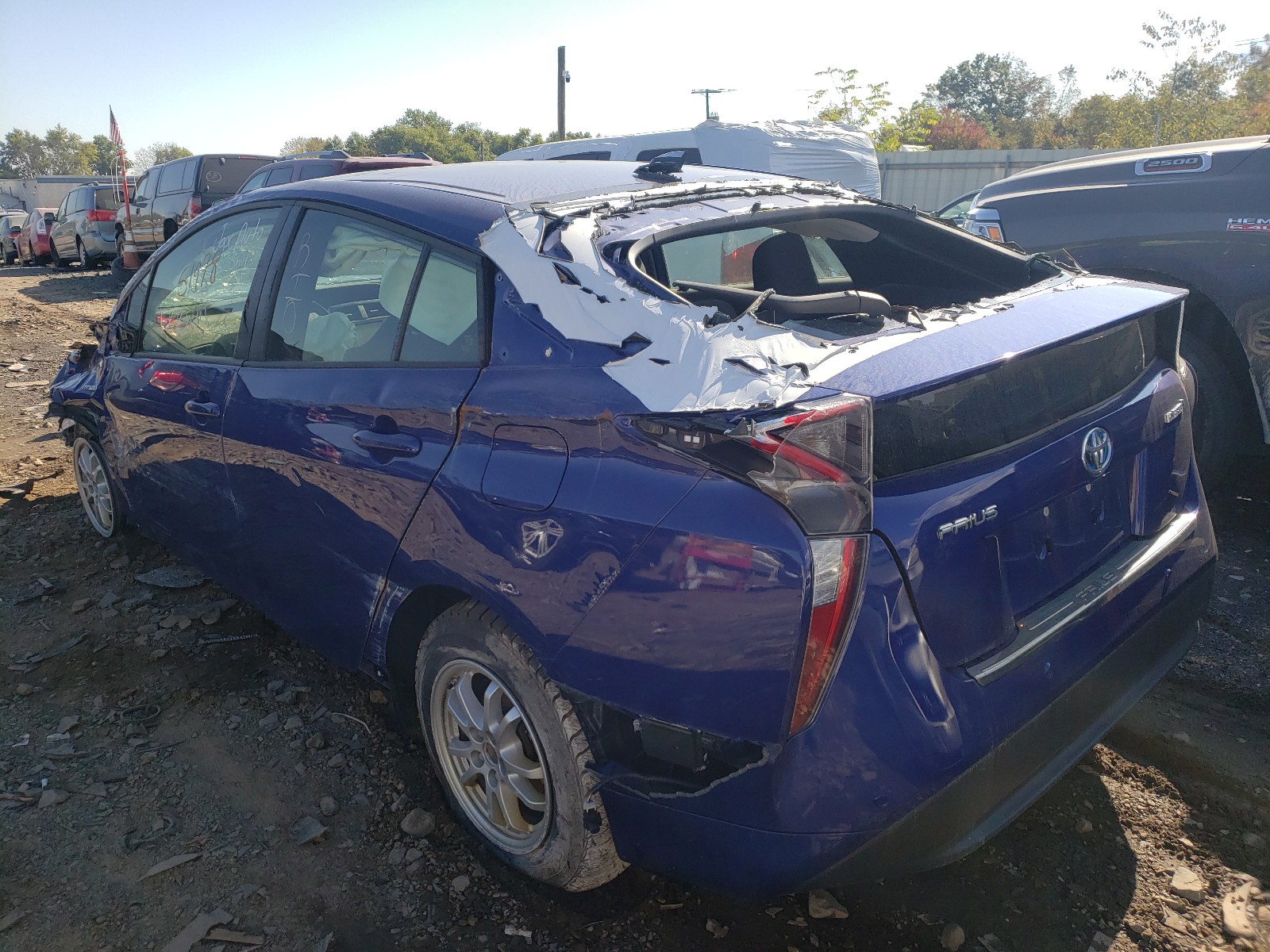 Photo 3 from auction – 2018 TOYOTA PRIUS with VIN JTDKBRFU4J3066536