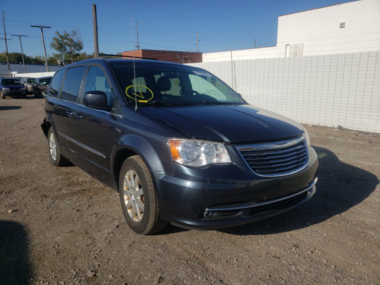 CHRYSLER TOWN & COU 2014 with VIN 2C4RC1BG8ER434968 - Photo from auction