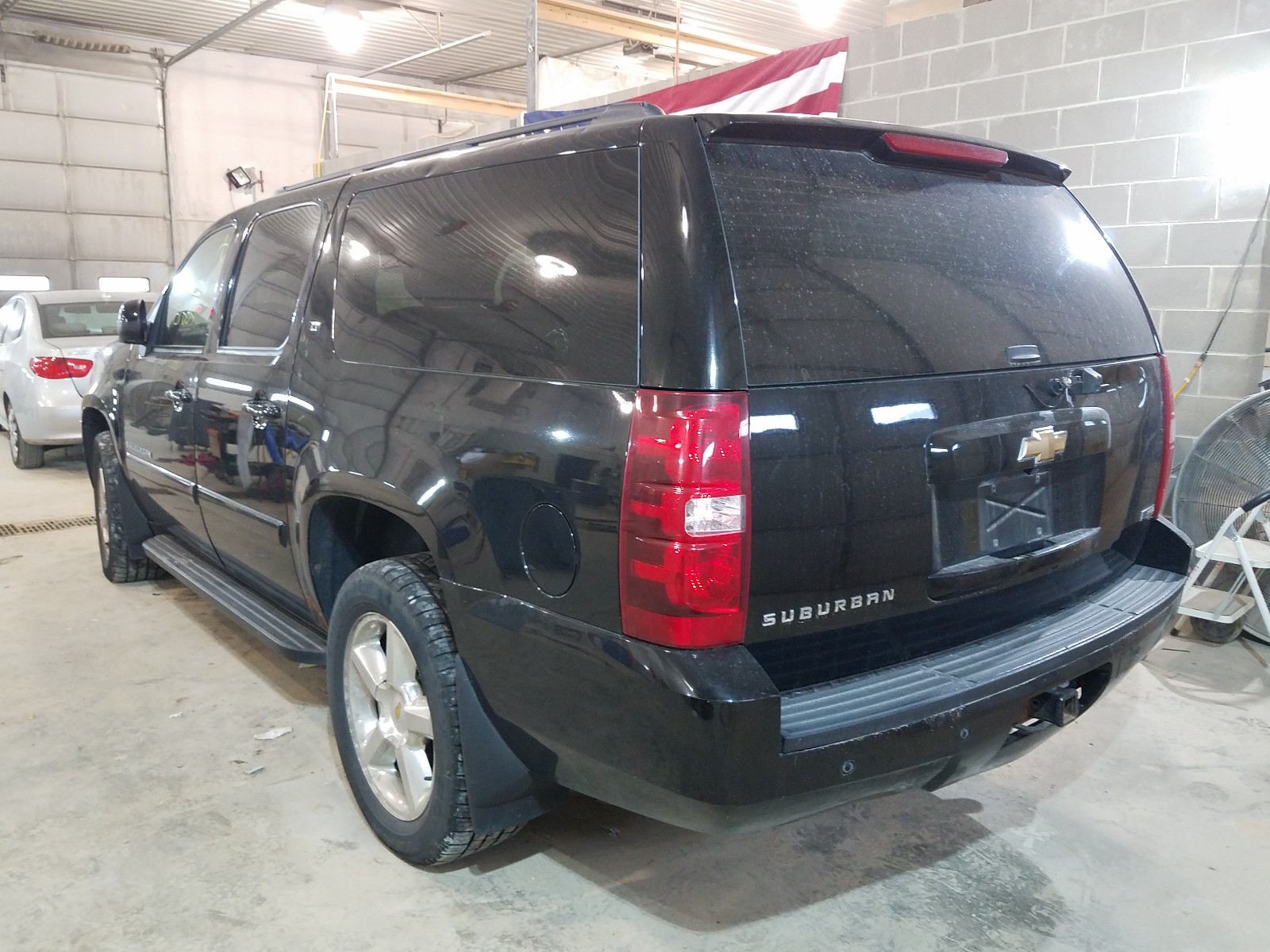 Photo 3 from auction – 2008 CHEVROLET SUBURBAN K with VIN 3GNFK16358G114327