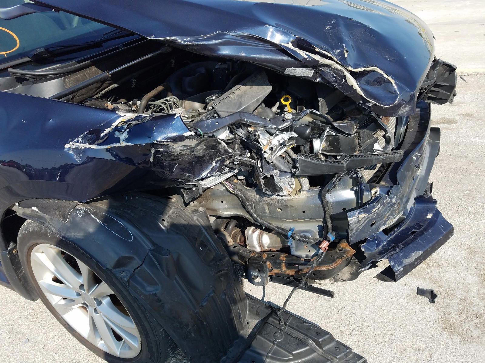 Photo 9 from auction – 2014 SUBARU LEGACY 2.5 with VIN 4S3BMBD60E3011660