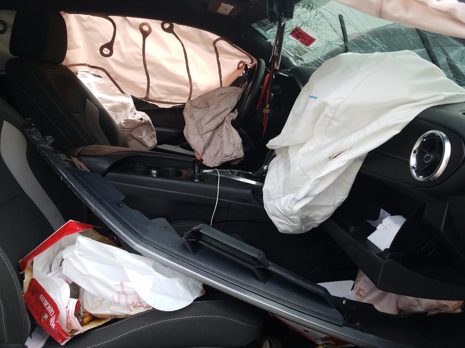 Photo 5 from auction – 2019 CHEVROLET CAMARO LS with VIN 1G1FB1RX6K0123226