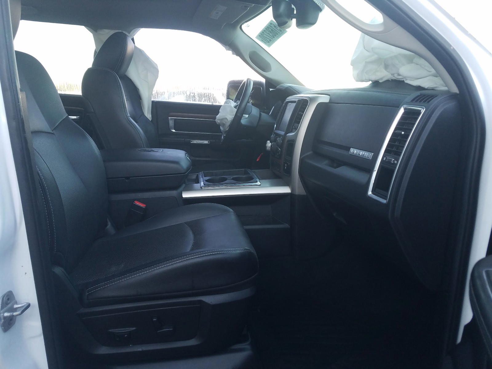 Photo 5 from auction – 2014 RAM 1500 LARAM with VIN 1C6RR7VT0ES121378