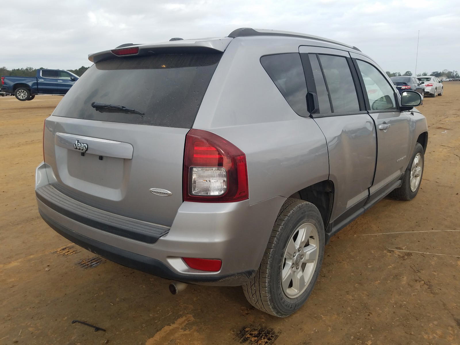 Photo 4 from auction – 2016 JEEP COMPASS LA with VIN 1C4NJCEA1GD773908