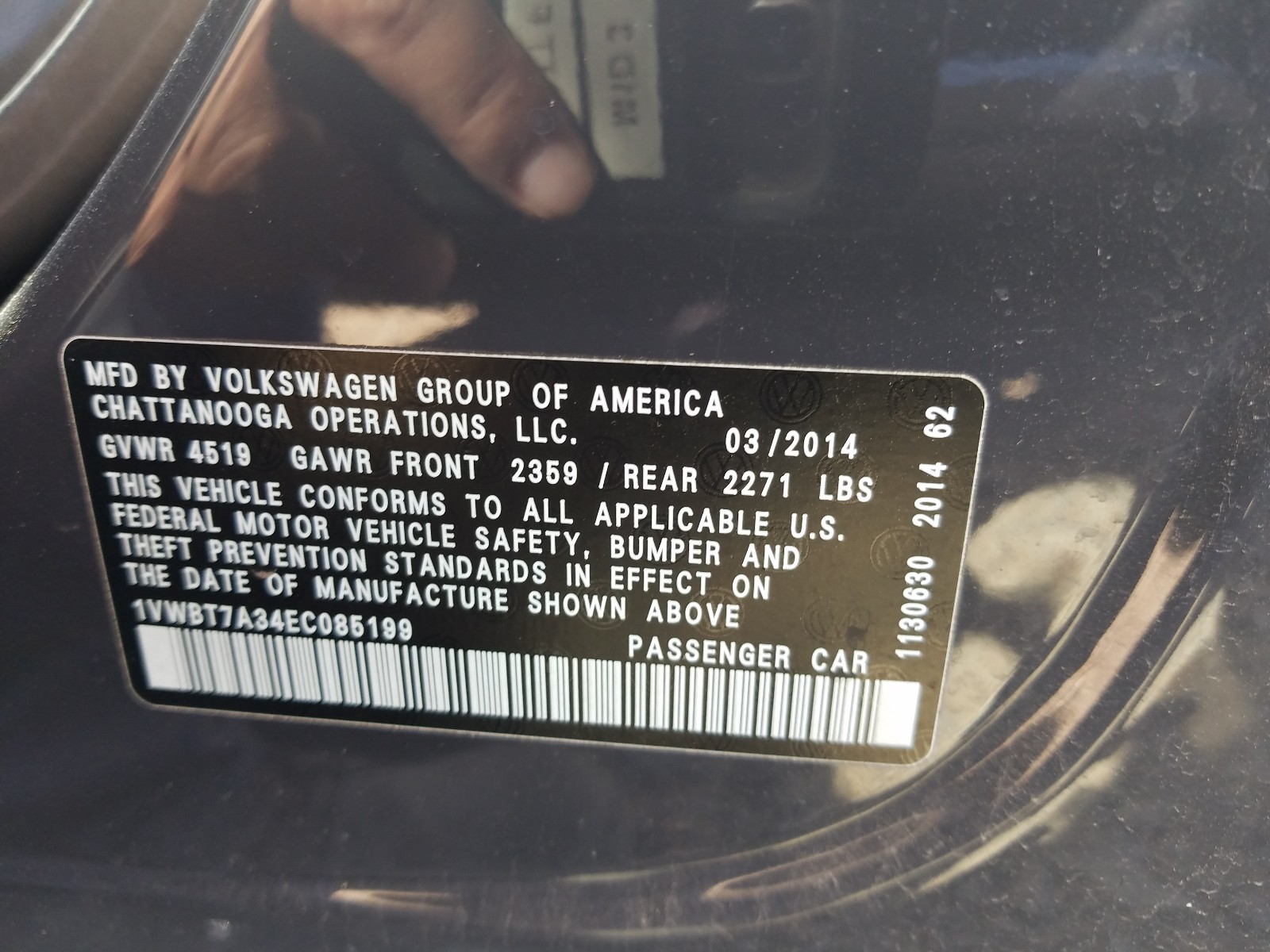 Photo 10 from auction – 2014 VOLKSWAGEN PASSAT SE with VIN 1VWBT7A34EC085199