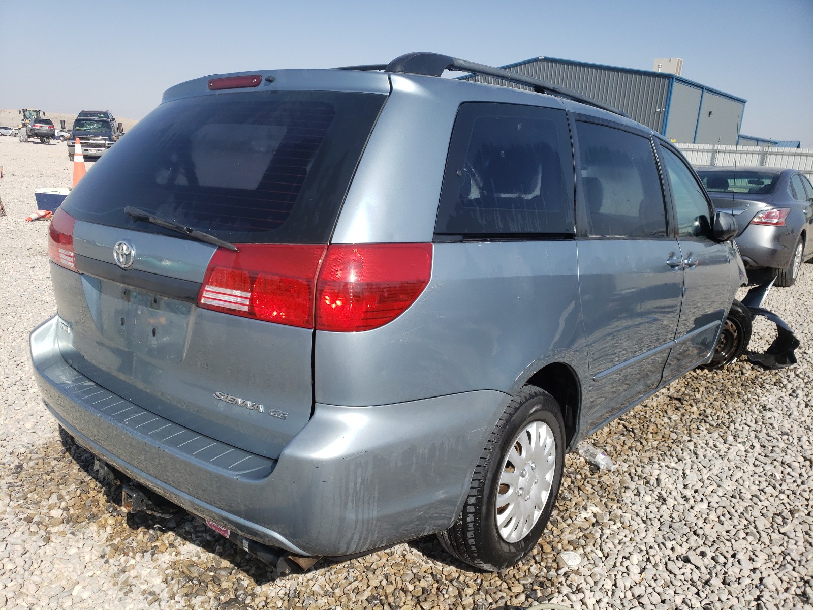 Photo 4 from auction – 2005 TOYOTA SIENNA CE with VIN 5TDZA23C15S348111