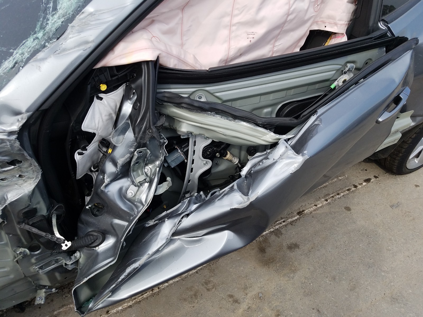 Photo 10 from auction – 2019 CHEVROLET CAMARO LS with VIN 1G1FB1RX6K0123226