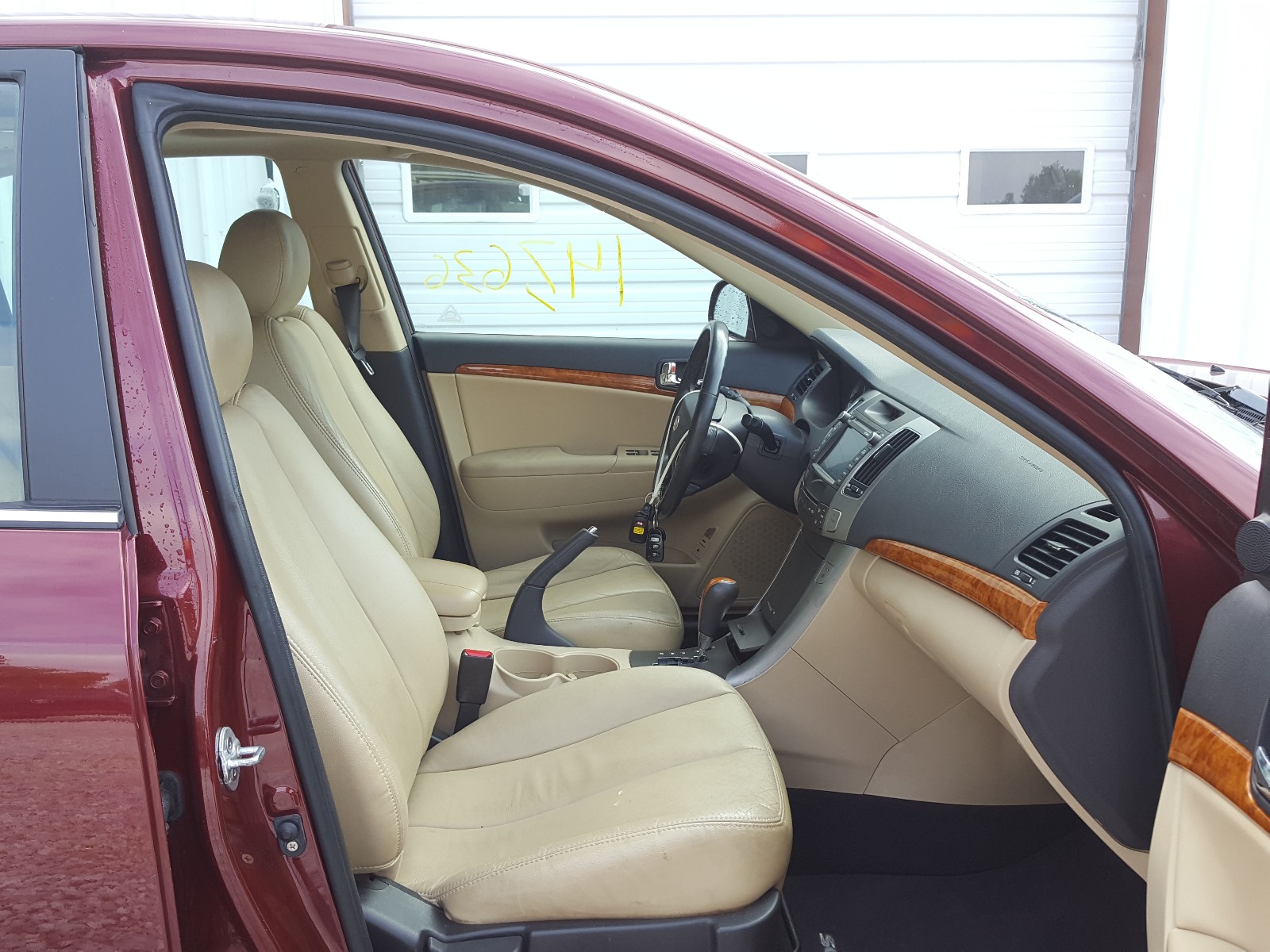 Photo 5 from auction – 2009 HYUNDAI SONATA SE with VIN 5NPEU46FX9H421687