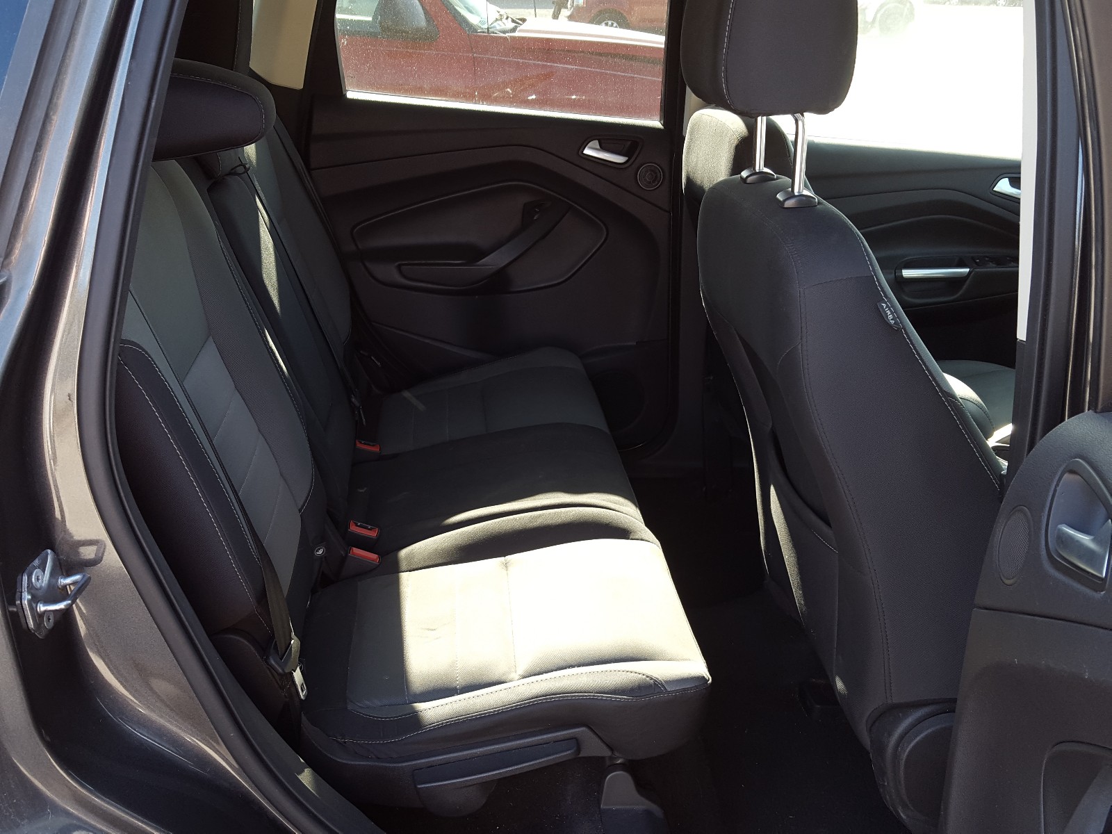 Photo 6 from auction – 2016 FORD ESCAPE SE with VIN 1FMCU9GX4GUA58023