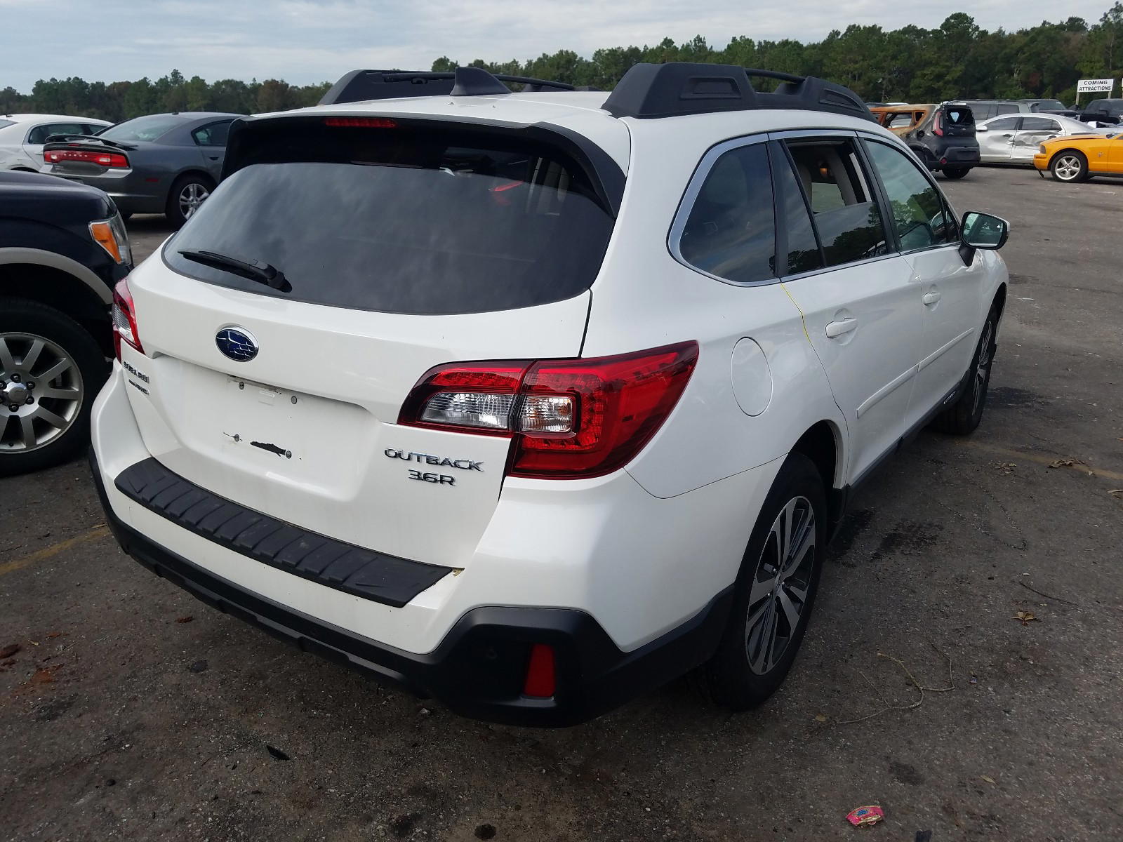 Photo 4 from auction – 2019 SUBARU OUTBACK 3. with VIN 4S4BSENC4K3333785