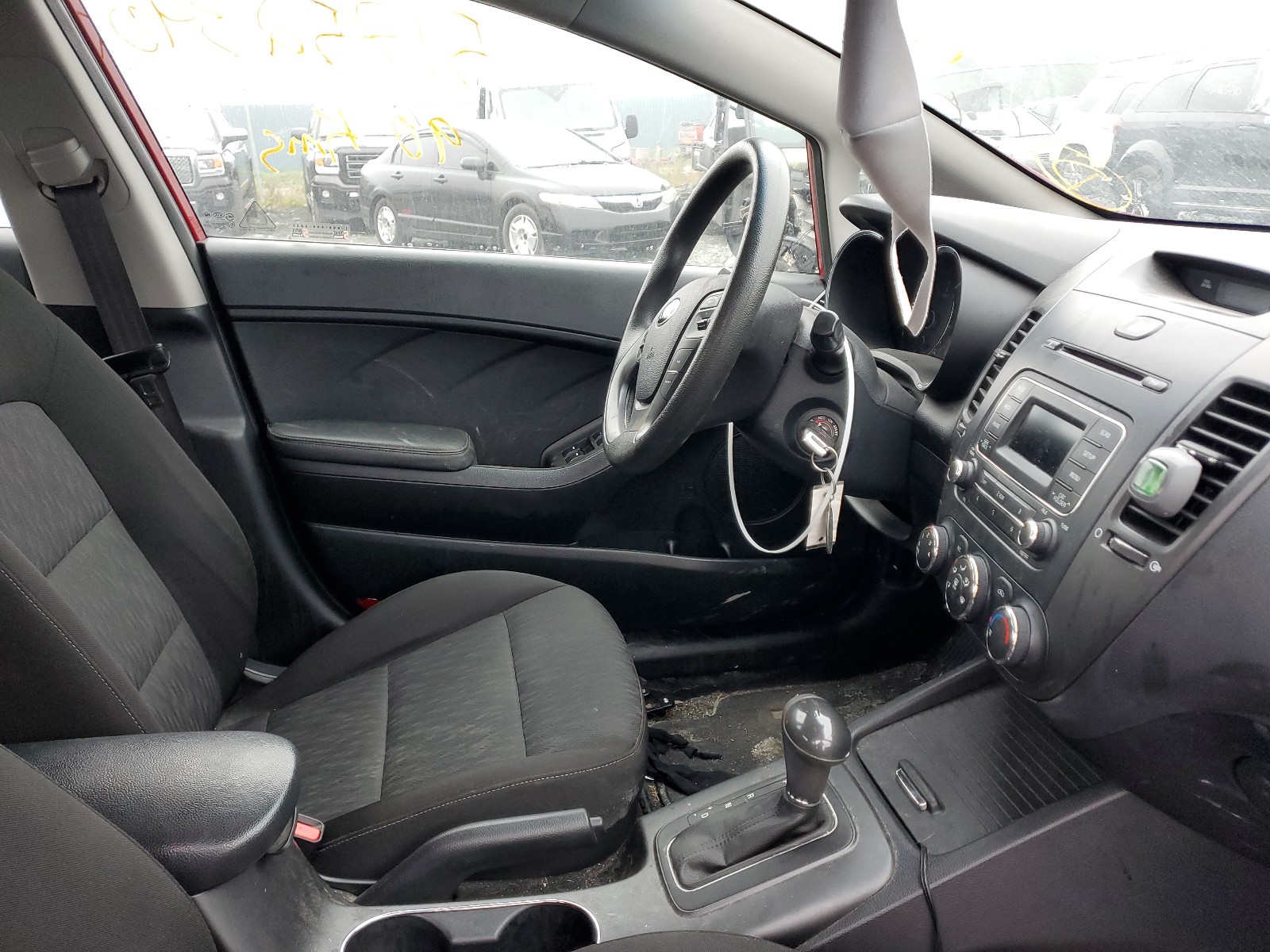 Photo 5 from auction – 2014 KIA FORTE LX with VIN KNAFK4A65E5244426