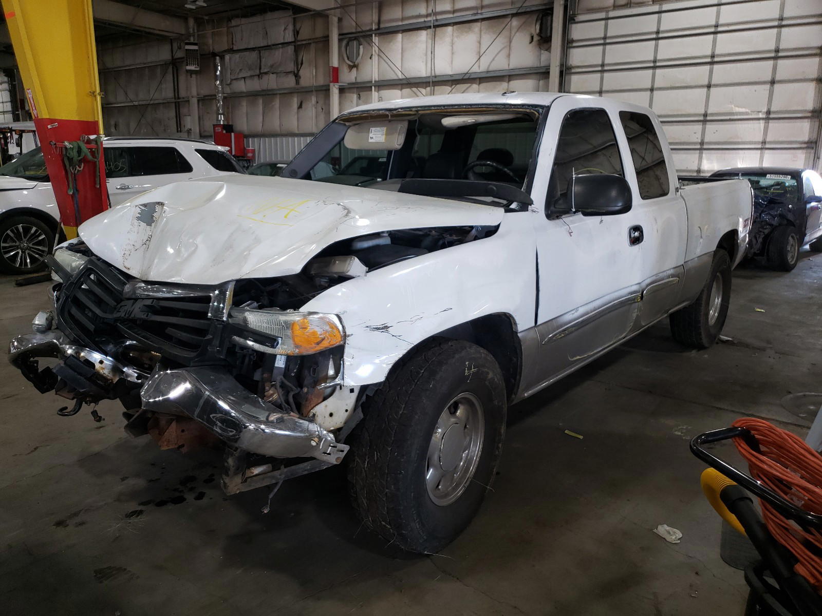 Photo 2 from auction – 2003 GMC NEW SIERRA with VIN 2GTEK19T931304519