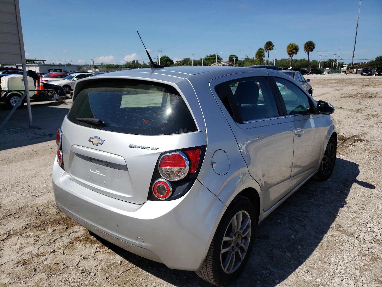 Photo 4 from auction – 2013 CHEVROLET SONIC LT with VIN 1G1JC6SH7D4185625