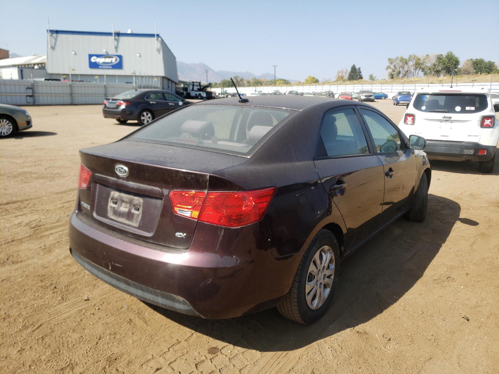 Photo 4 from auction – 2011 KIA FORTE EX with VIN KNAFU4A22B5372996