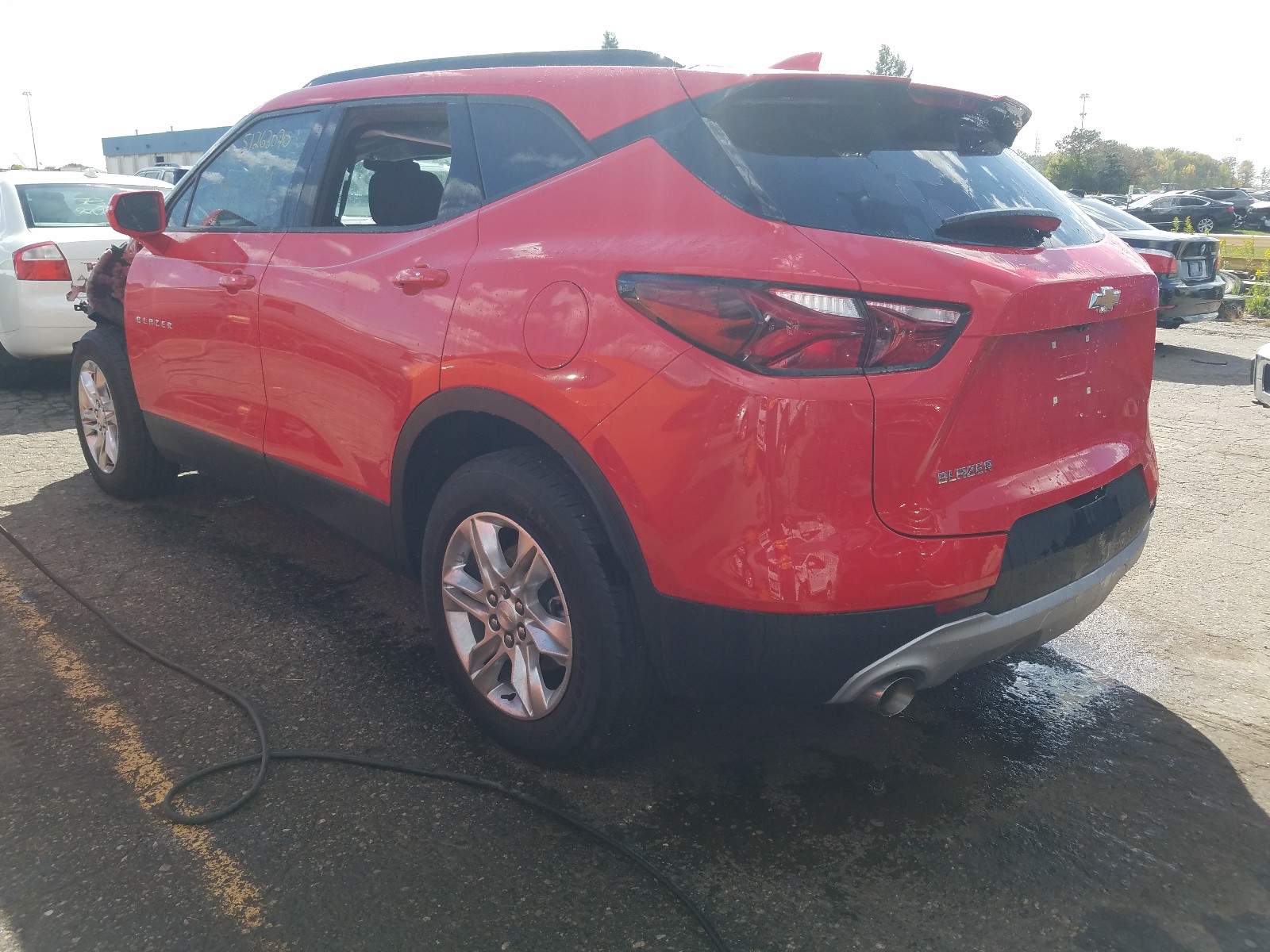 Photo 3 from auction – 2020 CHEVROLET BLAZER 2LT with VIN 3GNKBCRS1LS709789
