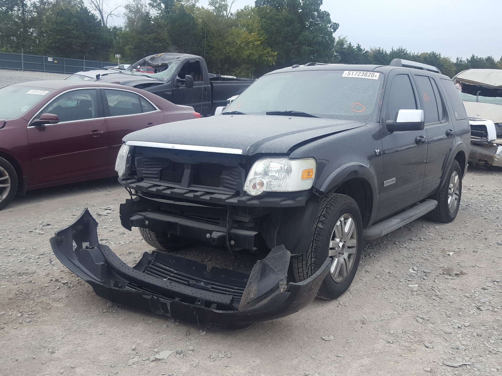 Photo 2 from auction – 2008 FORD EXPLORER L with VIN 1FMEU658X8UB24272