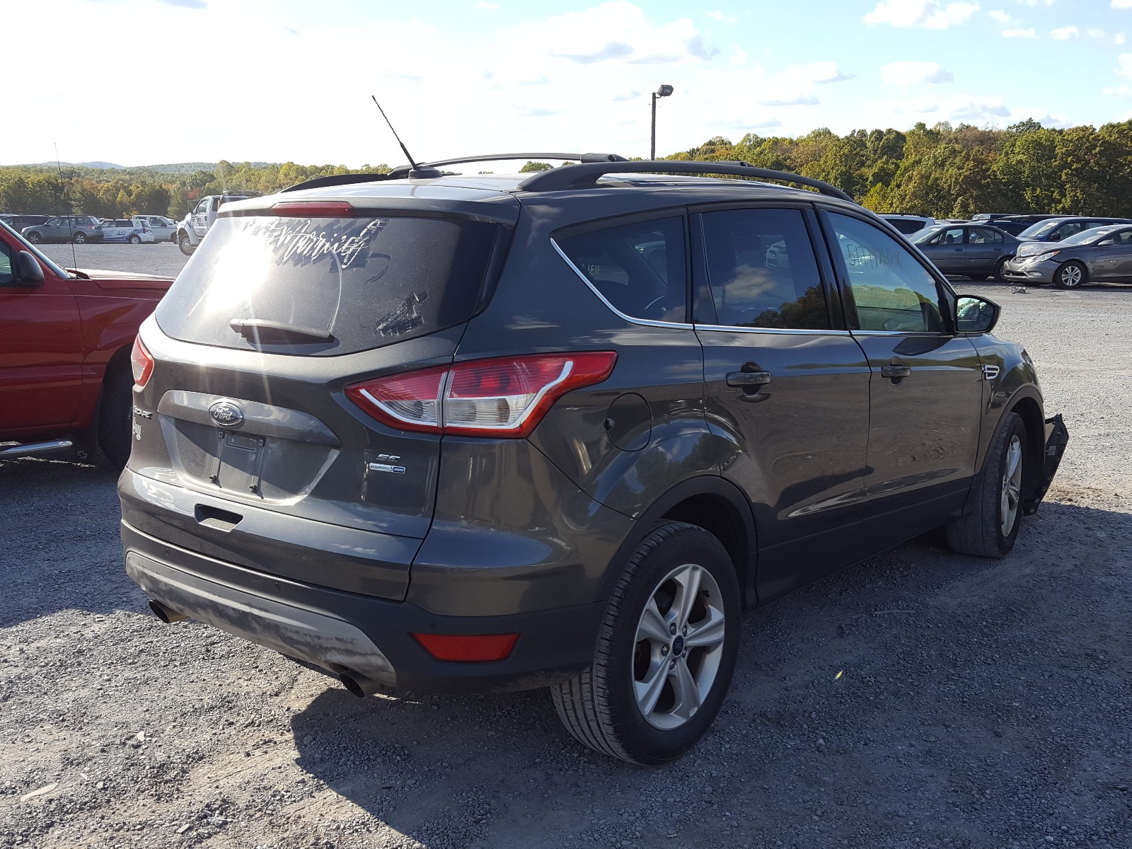 Photo 4 from auction – 2016 FORD ESCAPE SE with VIN 1FMCU9GX4GUA58023