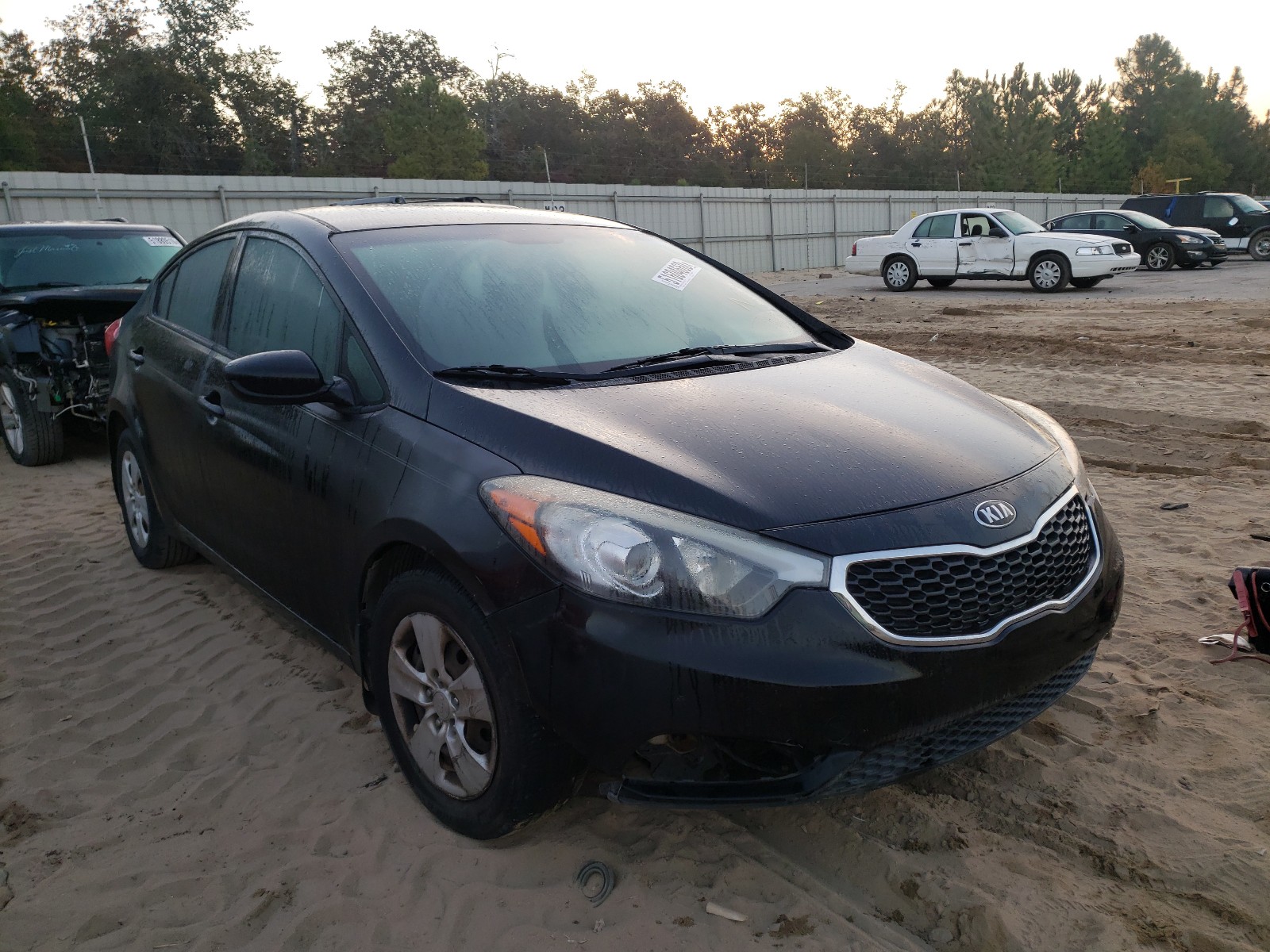 Photo 1 from auction – 2014 KIA FORTE LX with VIN KNAFK4A62E5105984