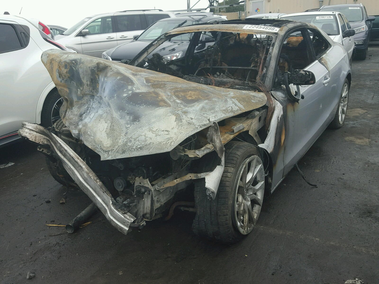 Photo 2 from auction – 2012 AUDI A5 PREMIUM with VIN WAULFAFR9CA018791