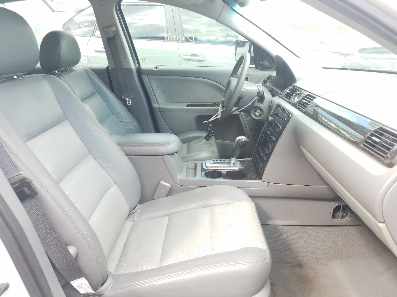 Photo 5 from auction – 2005 MERCURY MONTEGO PR with VIN 1MEFM42185G620829