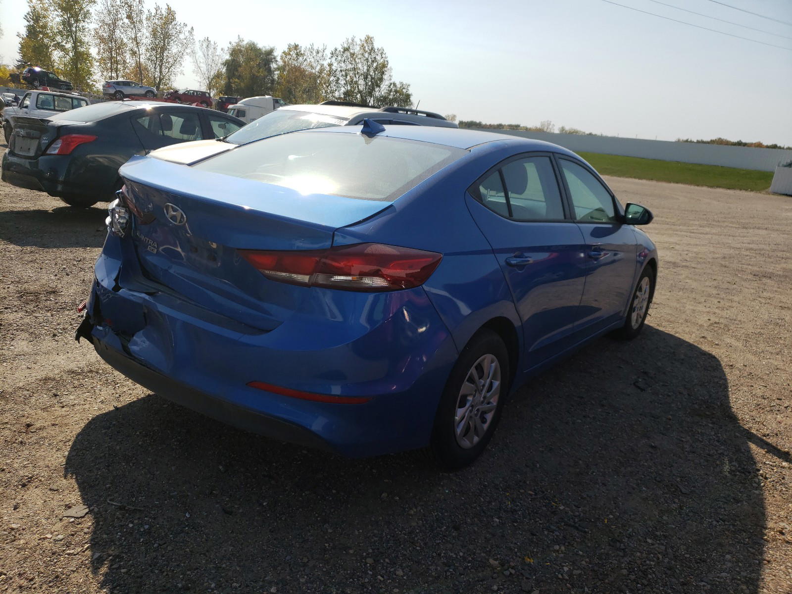 Photo 4 from auction – 2017 HYUNDAI ELANTRA SE with VIN KMHD74LF6HU301201