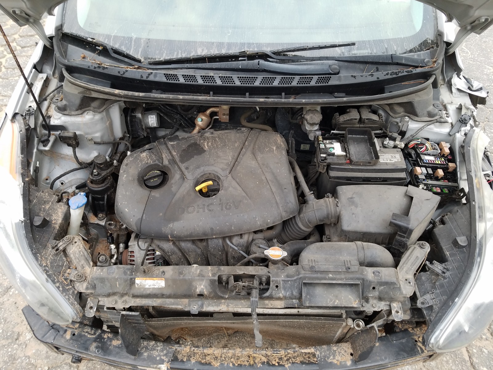 Photo 7 from auction – 2012 HYUNDAI ELANTRA GL with VIN 5NPDH4AEXCH111125