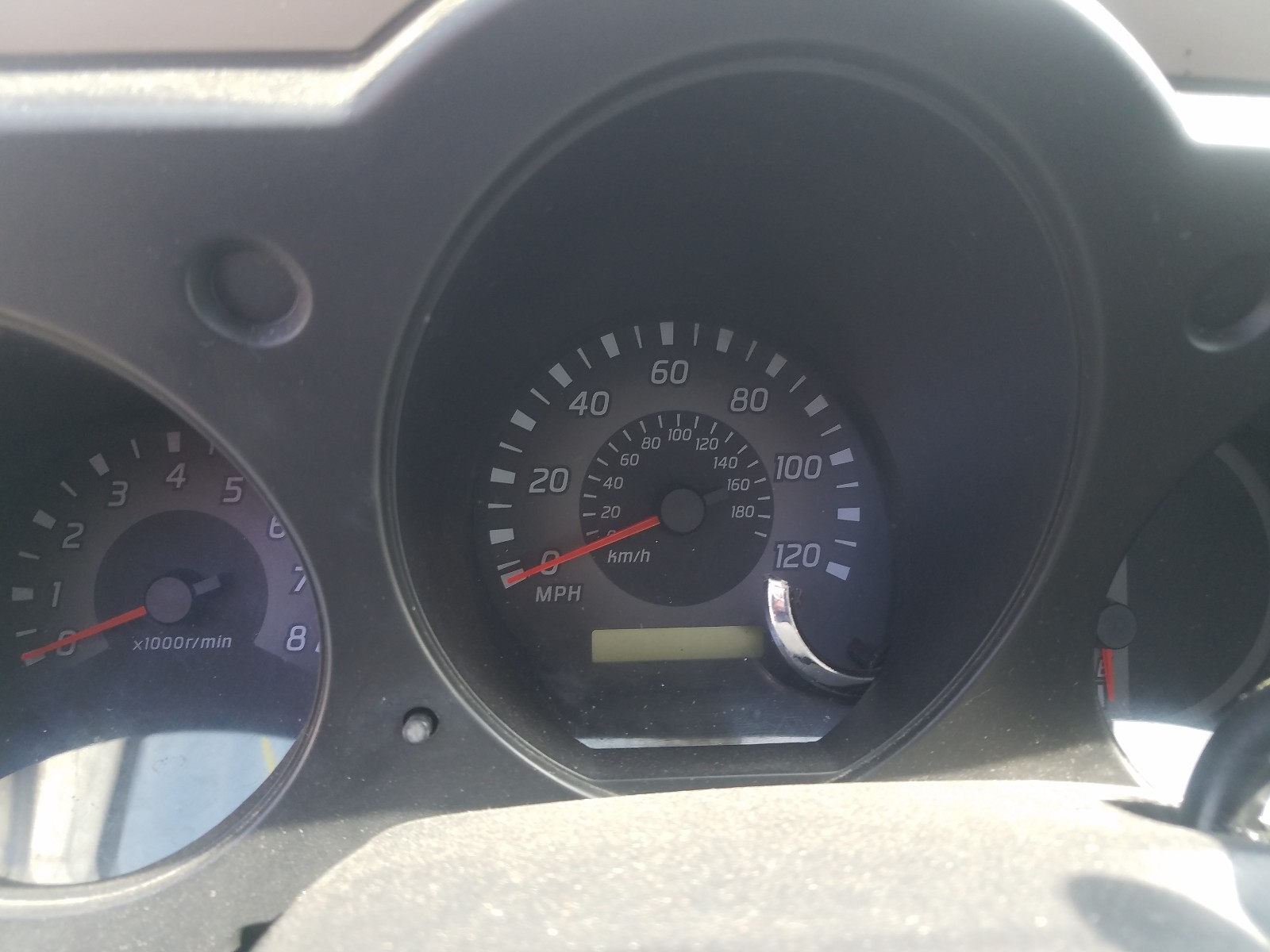 Photo 8 from auction – 2003 NISSAN FRONTIER K with VIN 1N6DD26T83C417773
