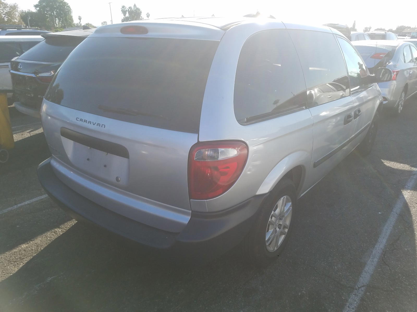 Photo 4 from auction – 2007 DODGE CARAVAN SE with VIN 1D4GP25B07B119846