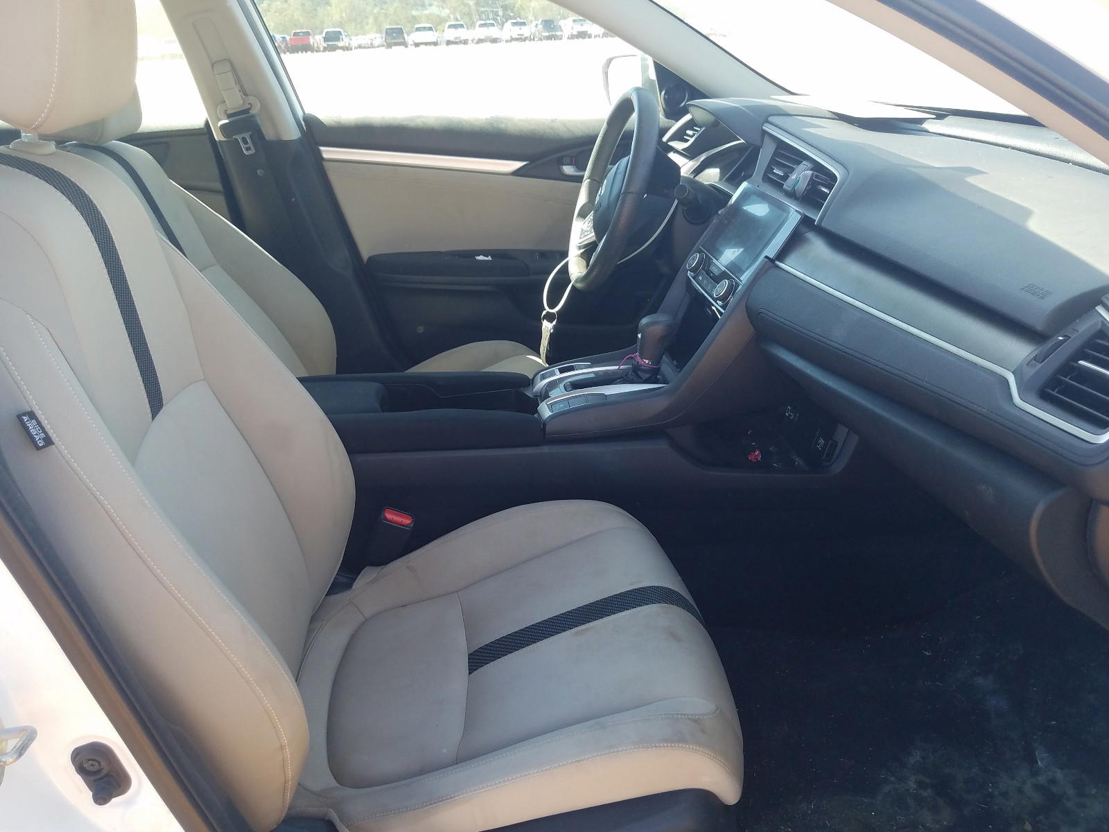Photo 5 from auction – 2016 HONDA CIVIC EX with VIN 2HGFC2F74GH546910