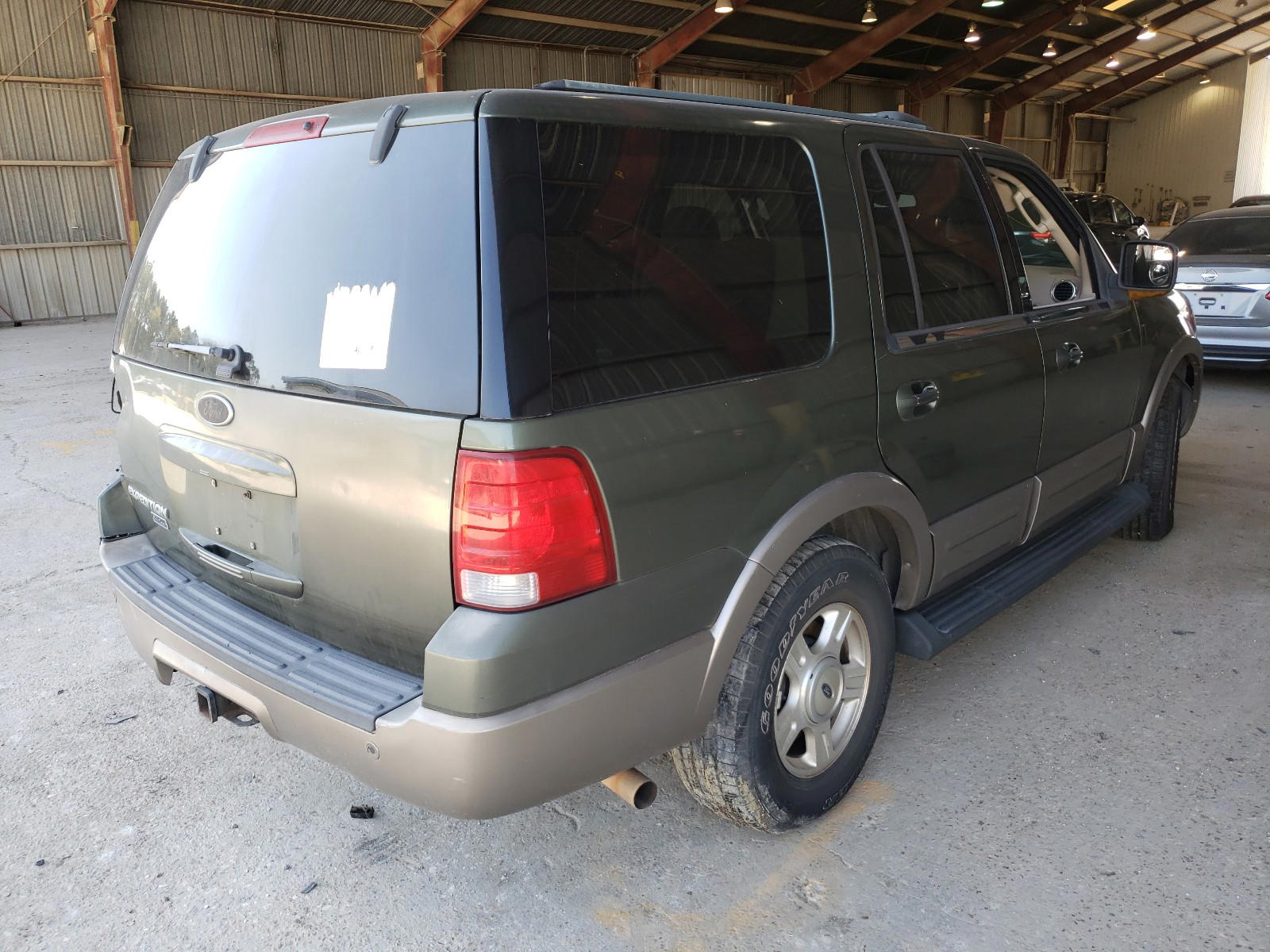 Photo 4 from auction – 2003 FORD EXPEDITION with VIN 1FMFU17LX3LA73265