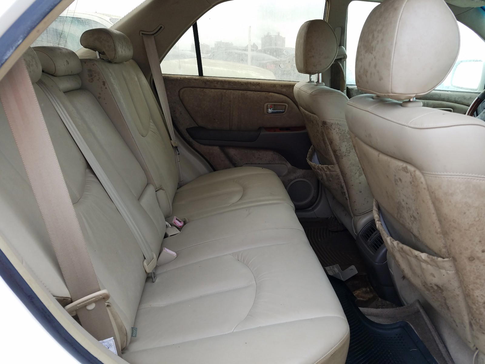 Photo 6 from auction – 2003 LEXUS RX 300 with VIN JTJGF10U230160243