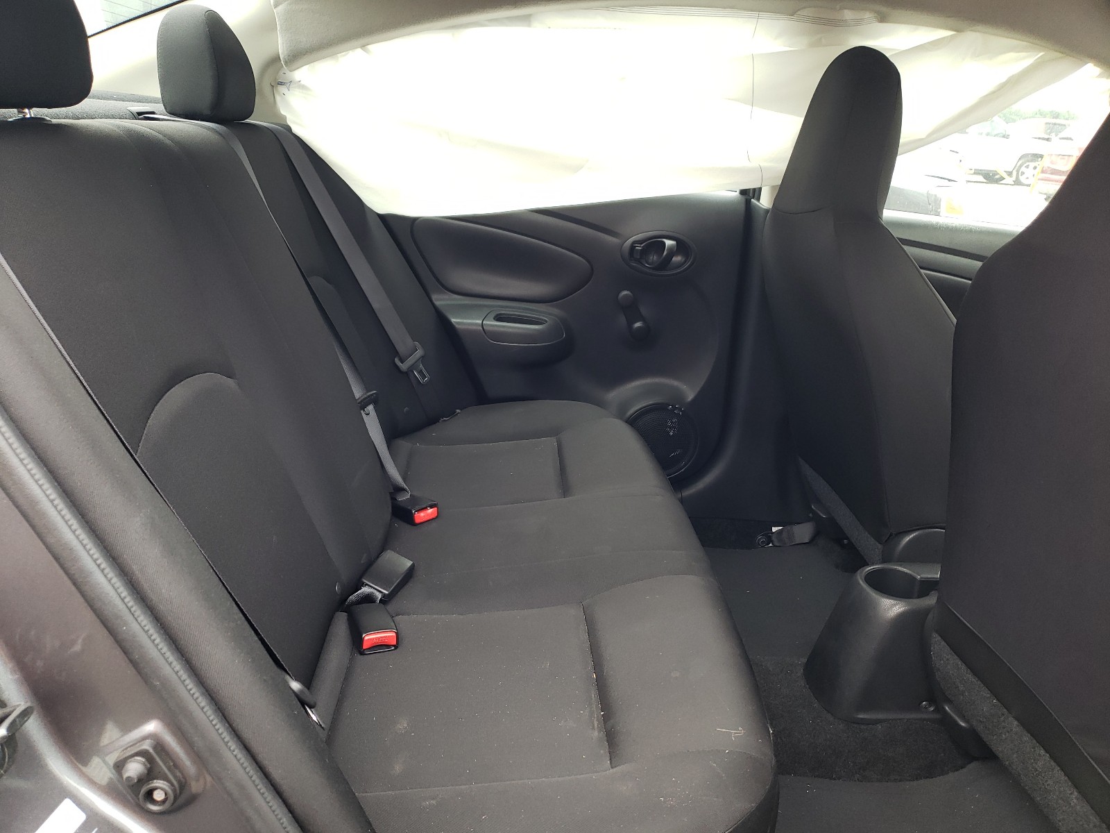 Photo 6 from auction – 2017 NISSAN VERSA S with VIN 3N1CN7AP2HL907711
