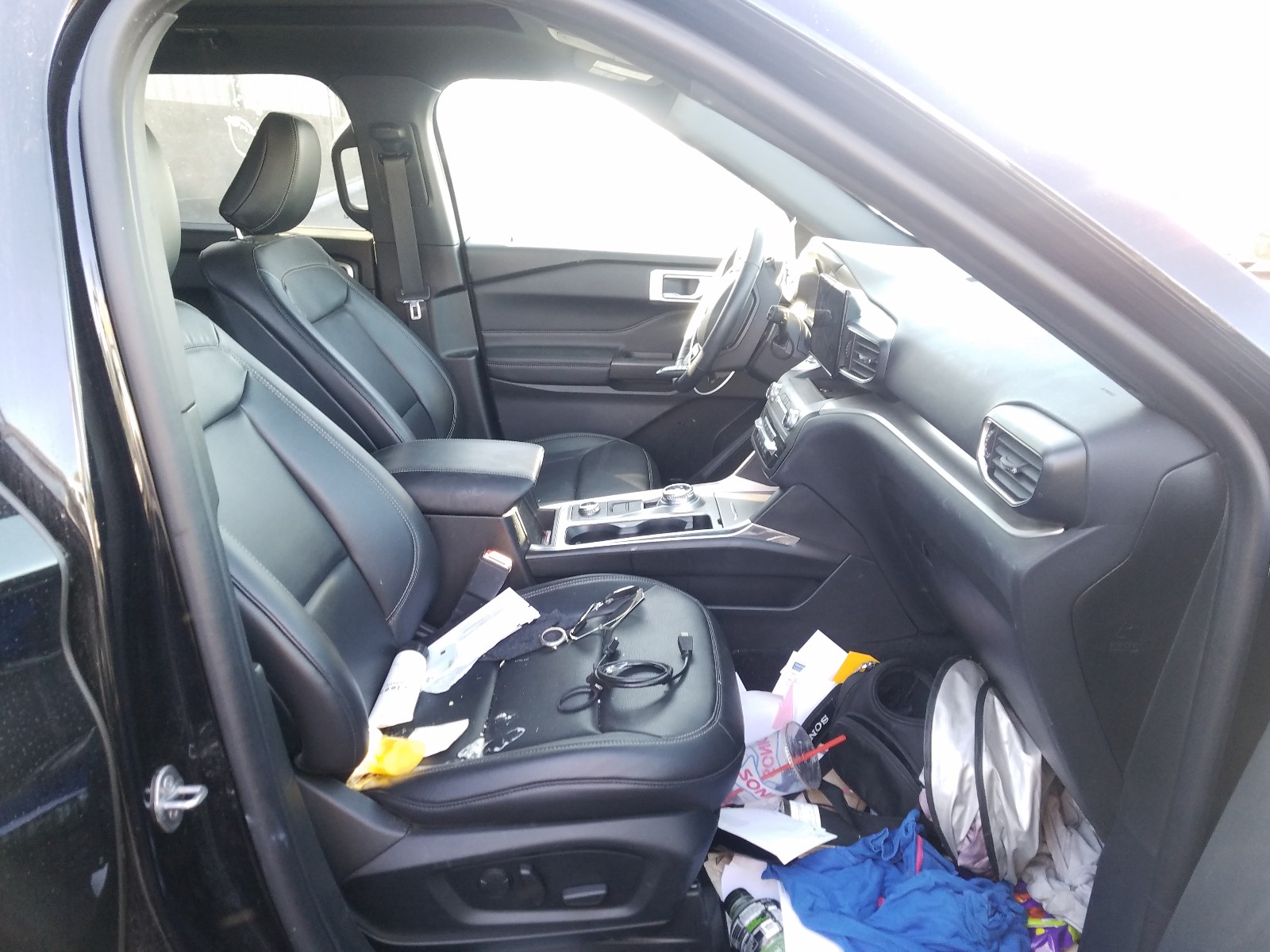 Photo 5 from auction – 2020 FORD EXPLORER X with VIN 1FMSK8DH6LGB75216